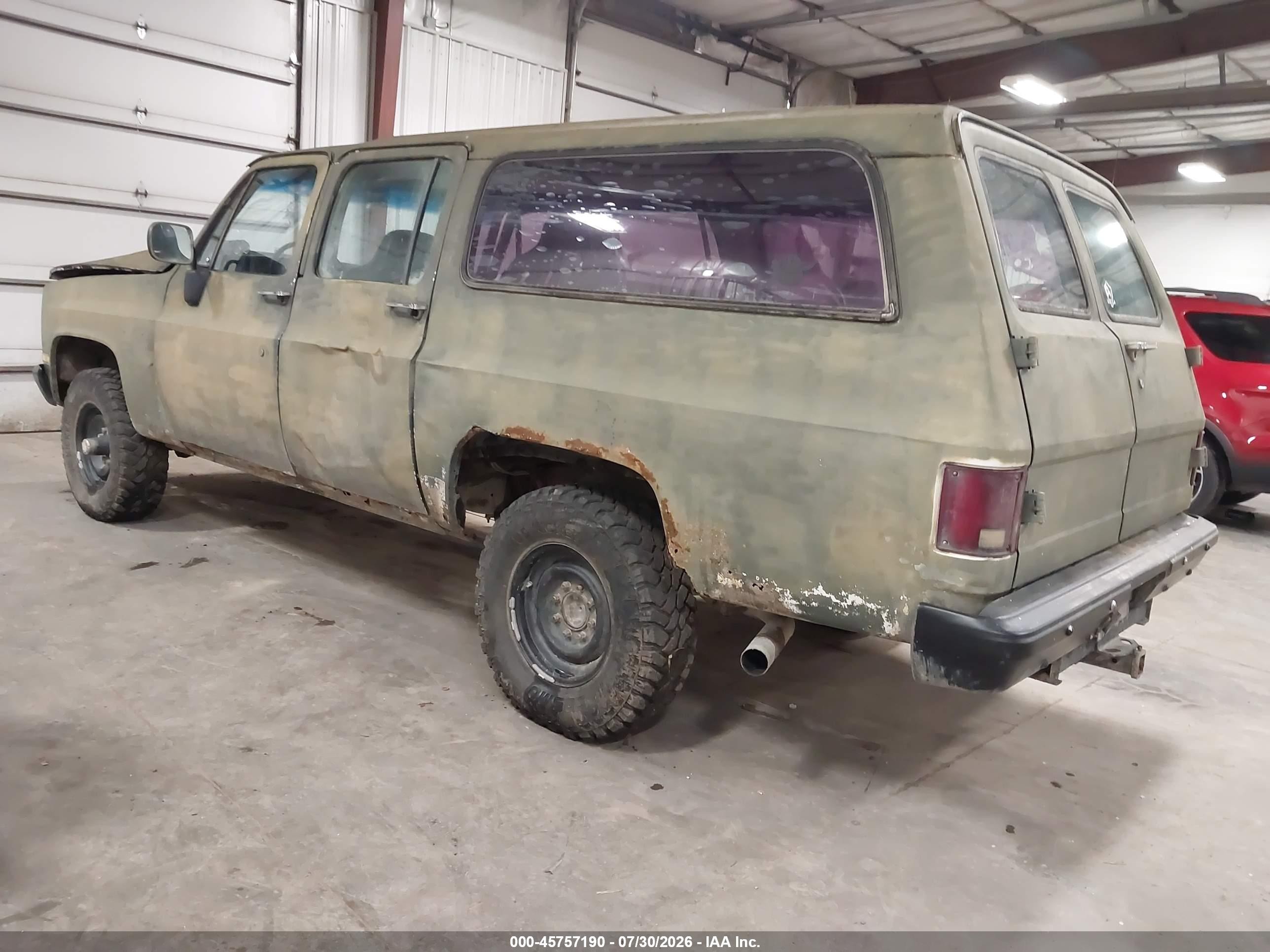 1983 Chevrolet Suburban K2 Зеленый vin: 1G8GK26M5DF162072