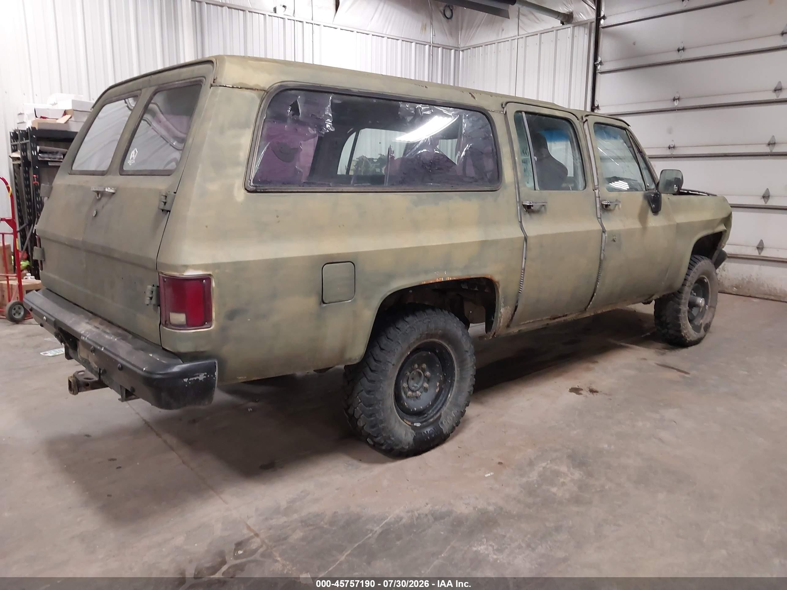 1983 Chevrolet Suburban K2 Зеленый vin: 1G8GK26M5DF162072