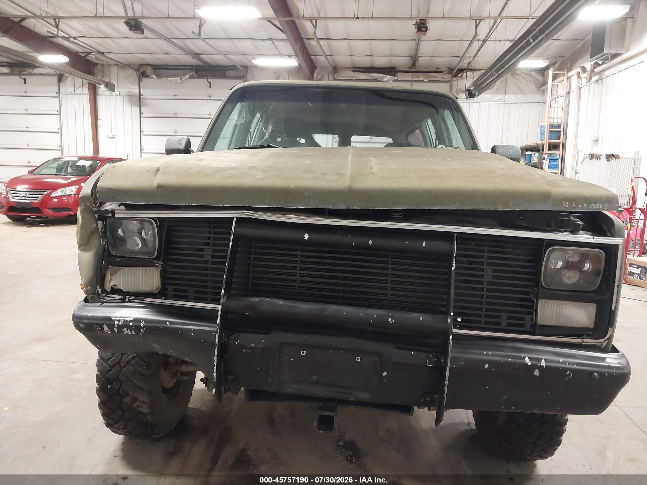 1983 Chevrolet Suburban K2 Зеленый vin: 1G8GK26M5DF162072