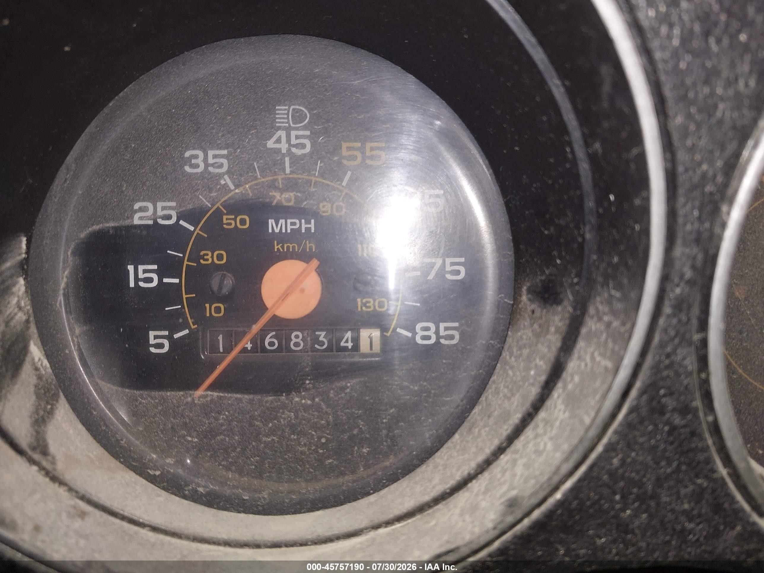 1983 Chevrolet Suburban K2 Зеленый vin: 1G8GK26M5DF162072