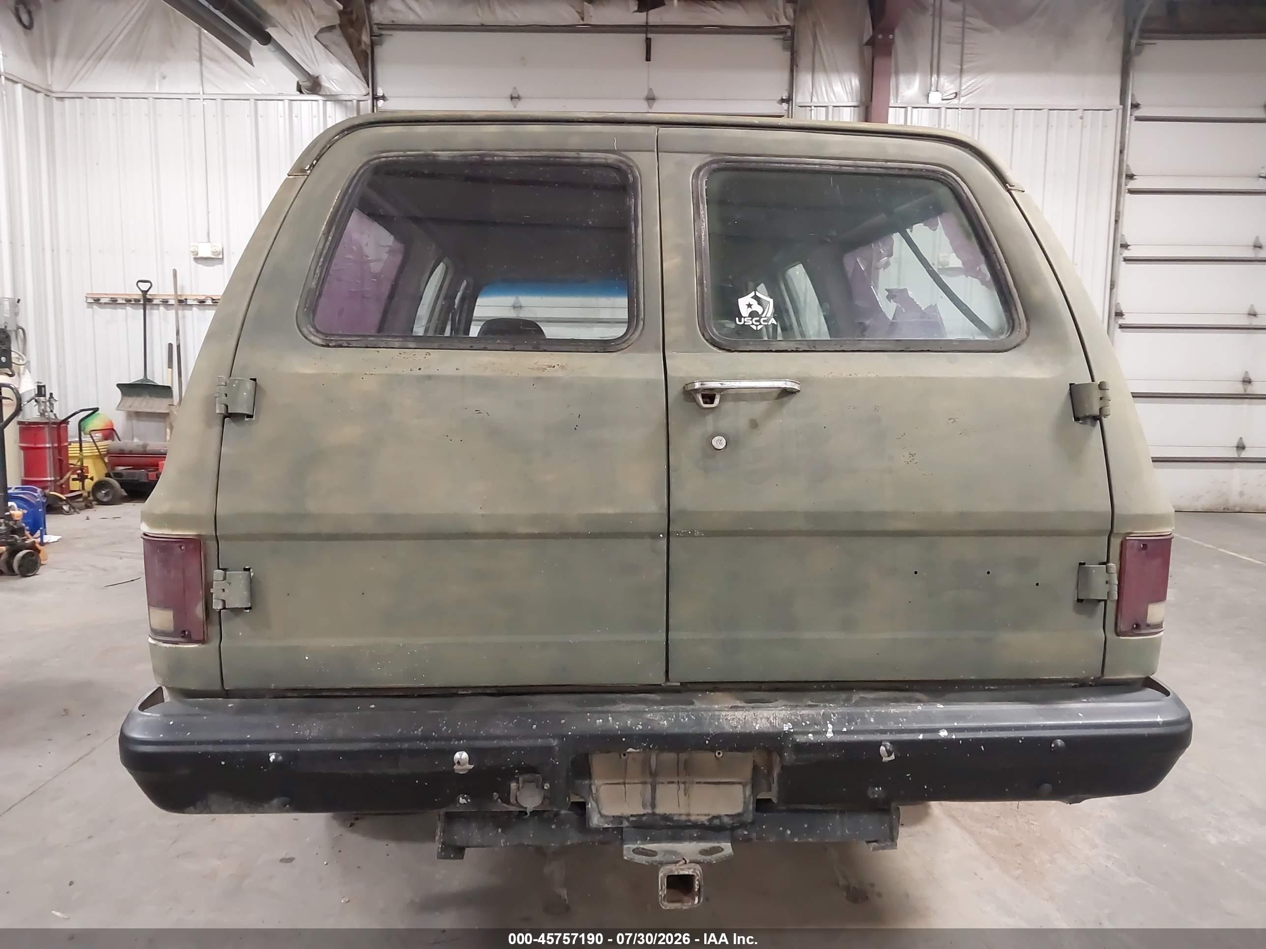 1983 Chevrolet Suburban K2 Зеленый vin: 1G8GK26M5DF162072