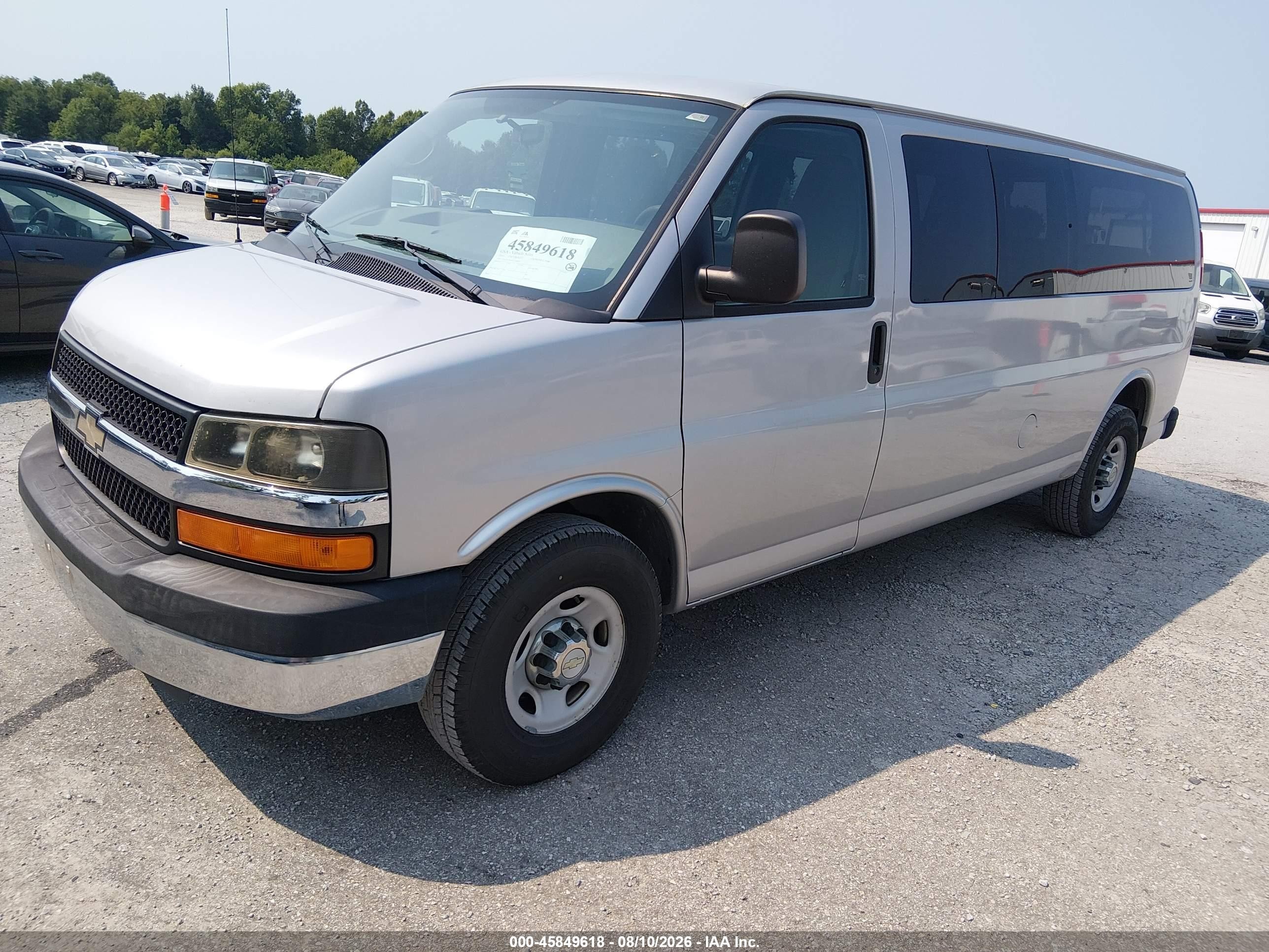 2010 Chevrolet Express 3500 Lt Серебряный vin: 1GA2G1DGXA1169013