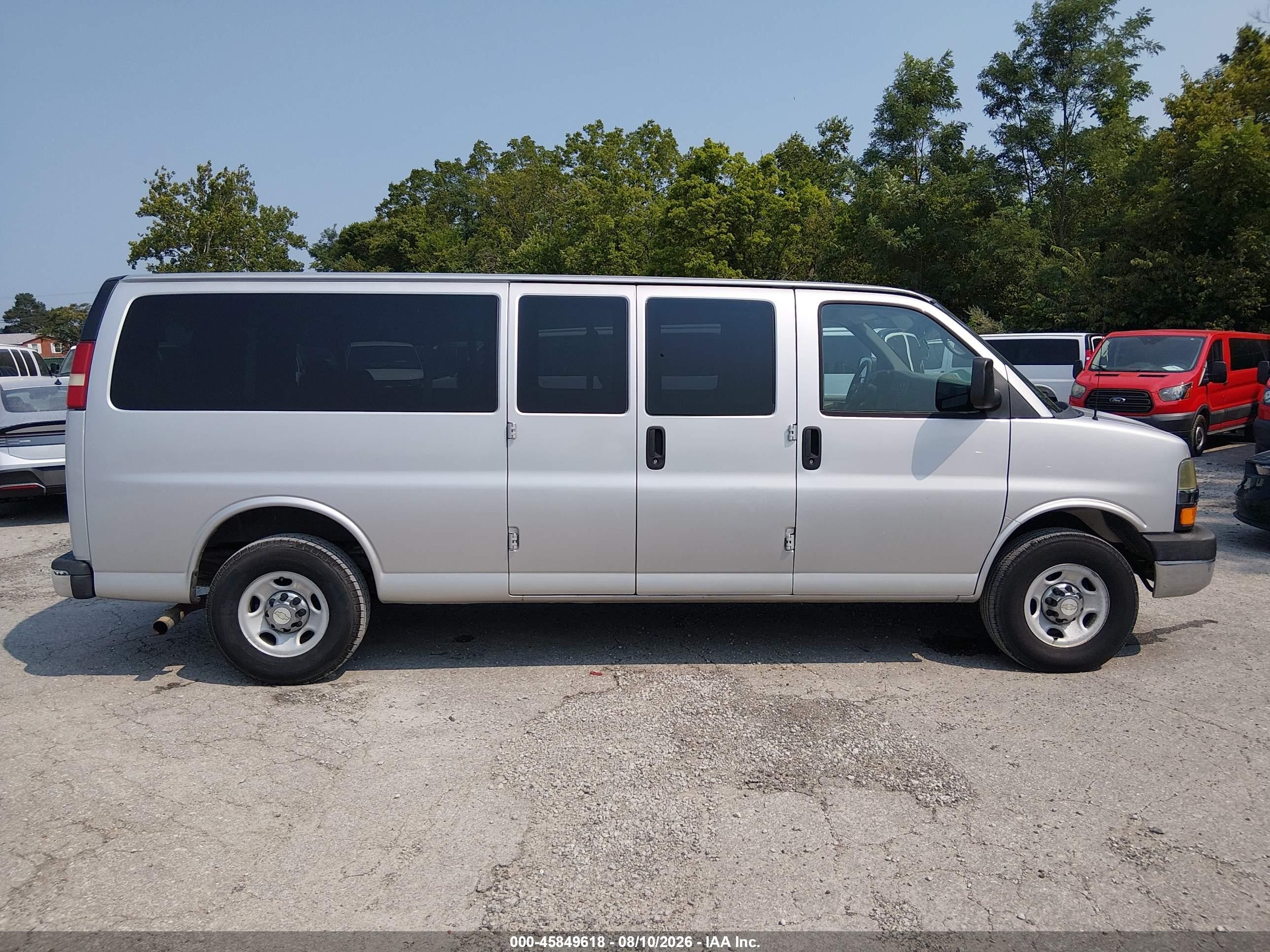 2010 Chevrolet Express 3500 Lt Серебряный vin: 1GA2G1DGXA1169013