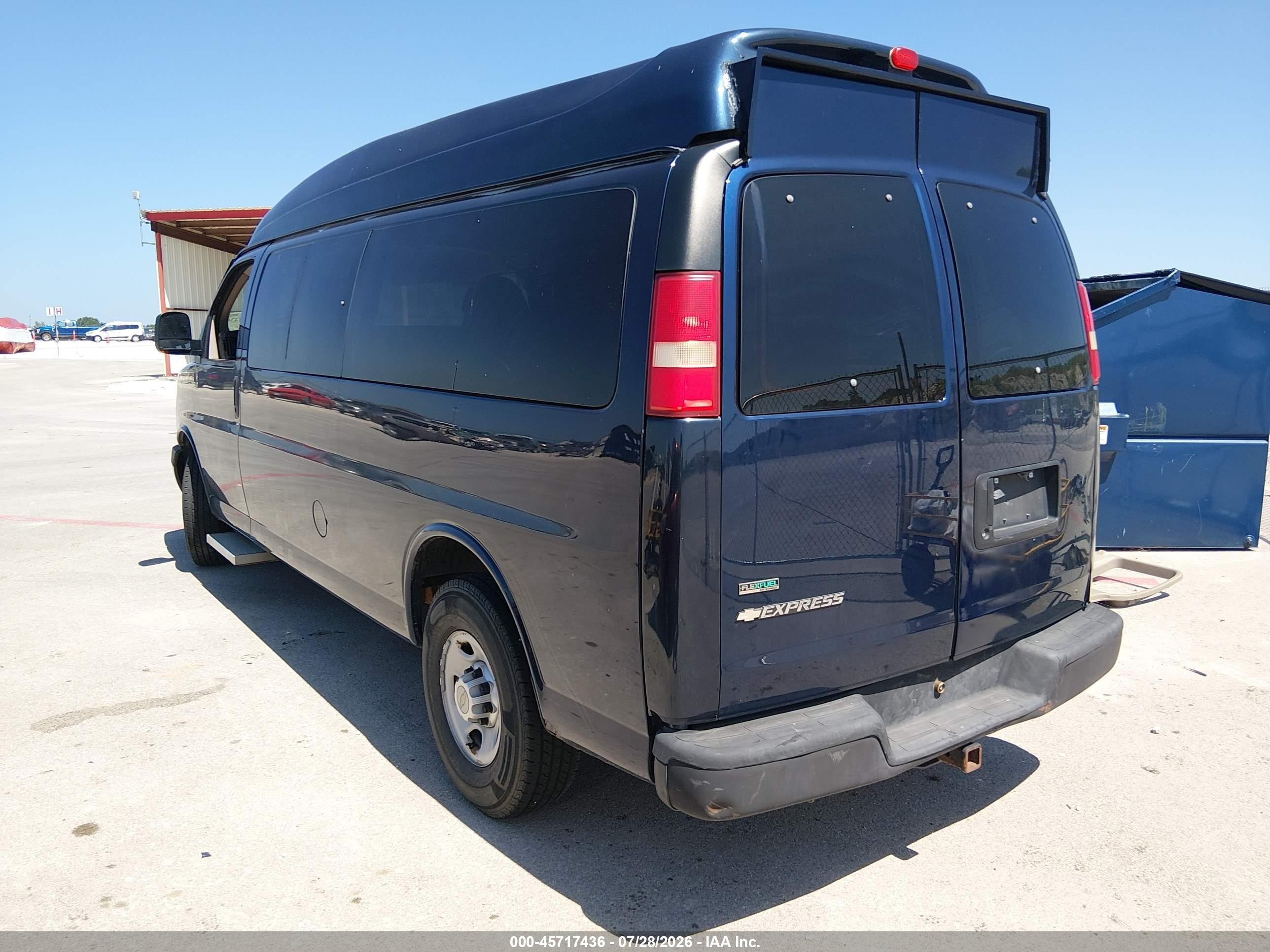 2010 Chevrolet Express 3500 Ls Dark Blue vin: 1GA2GZDG2A1111444
