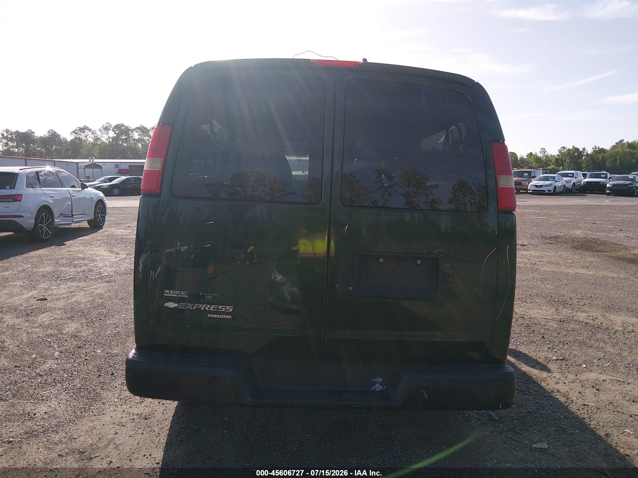 2010 Chevrolet Express 3500 Ls Green vin: 1GA2GZDG8A1171311