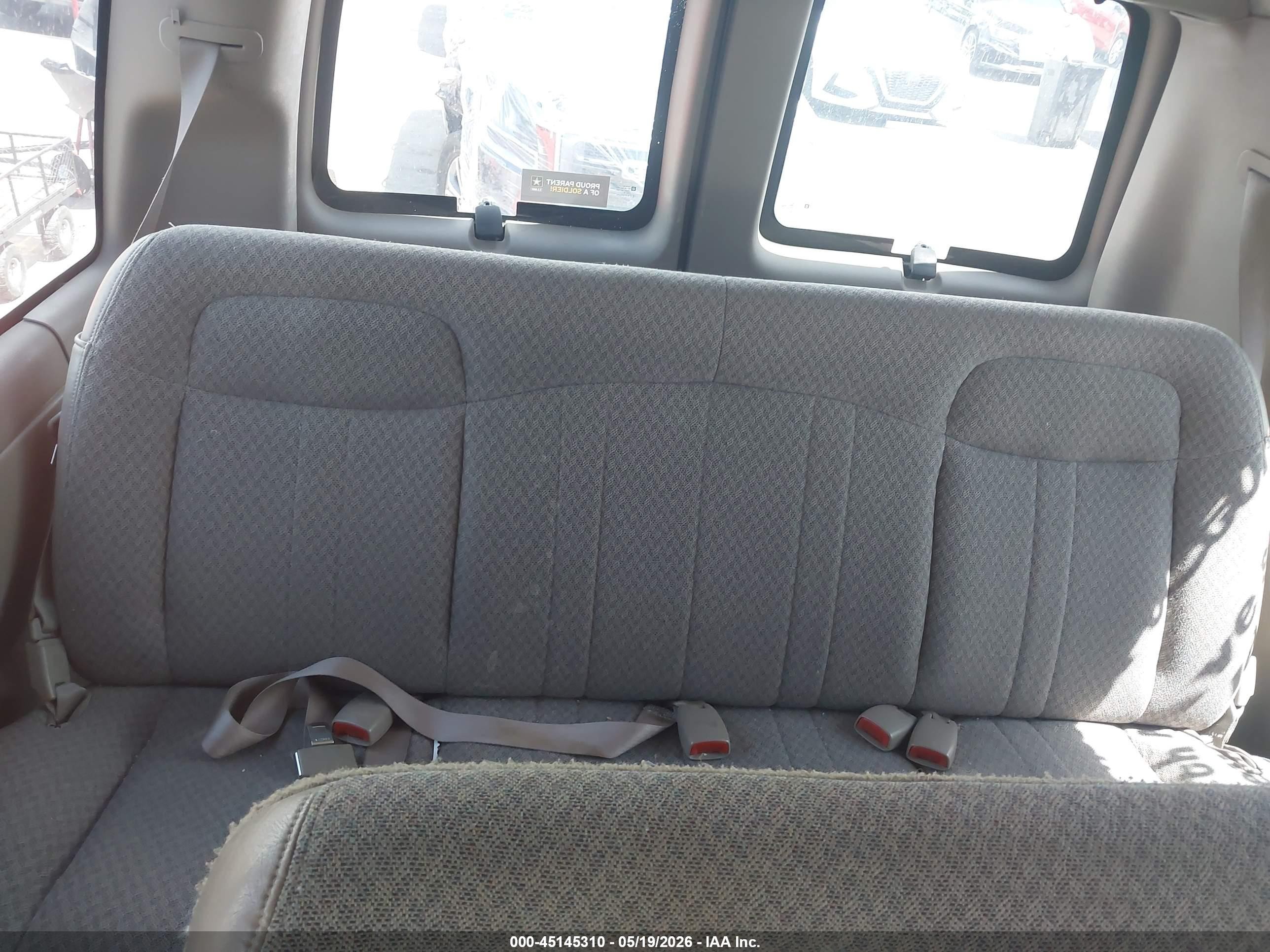 2004 Chevrolet Express   Brown vin: 1GAGG25U641215649