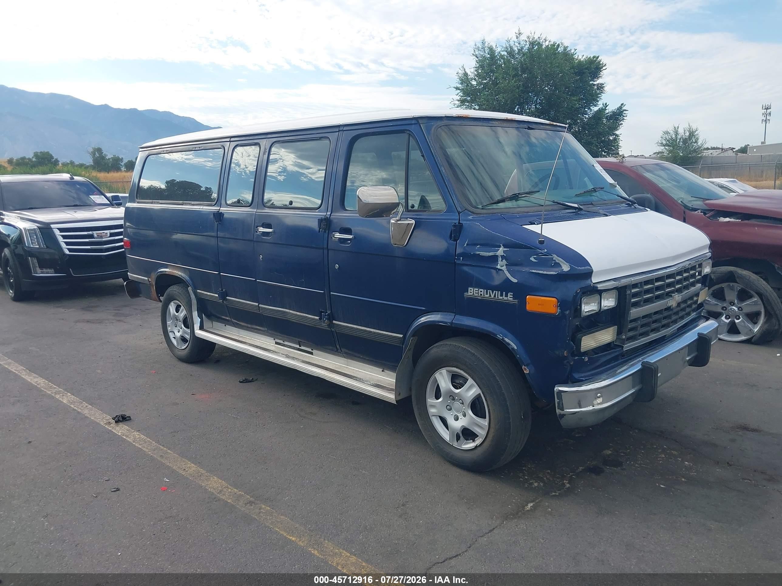1995 Chevrolet G30 G30 Blue vin: 1GAGG35KXSF207249