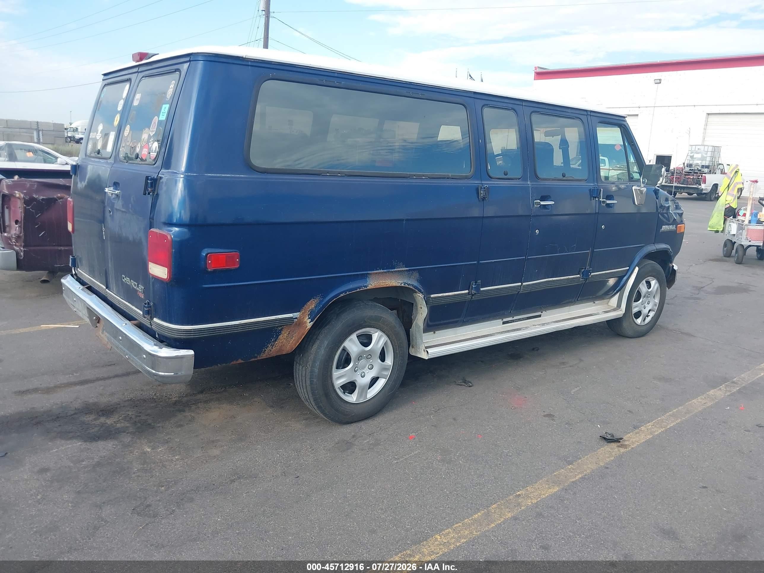 1995 Chevrolet G30 G30 Blue vin: 1GAGG35KXSF207249