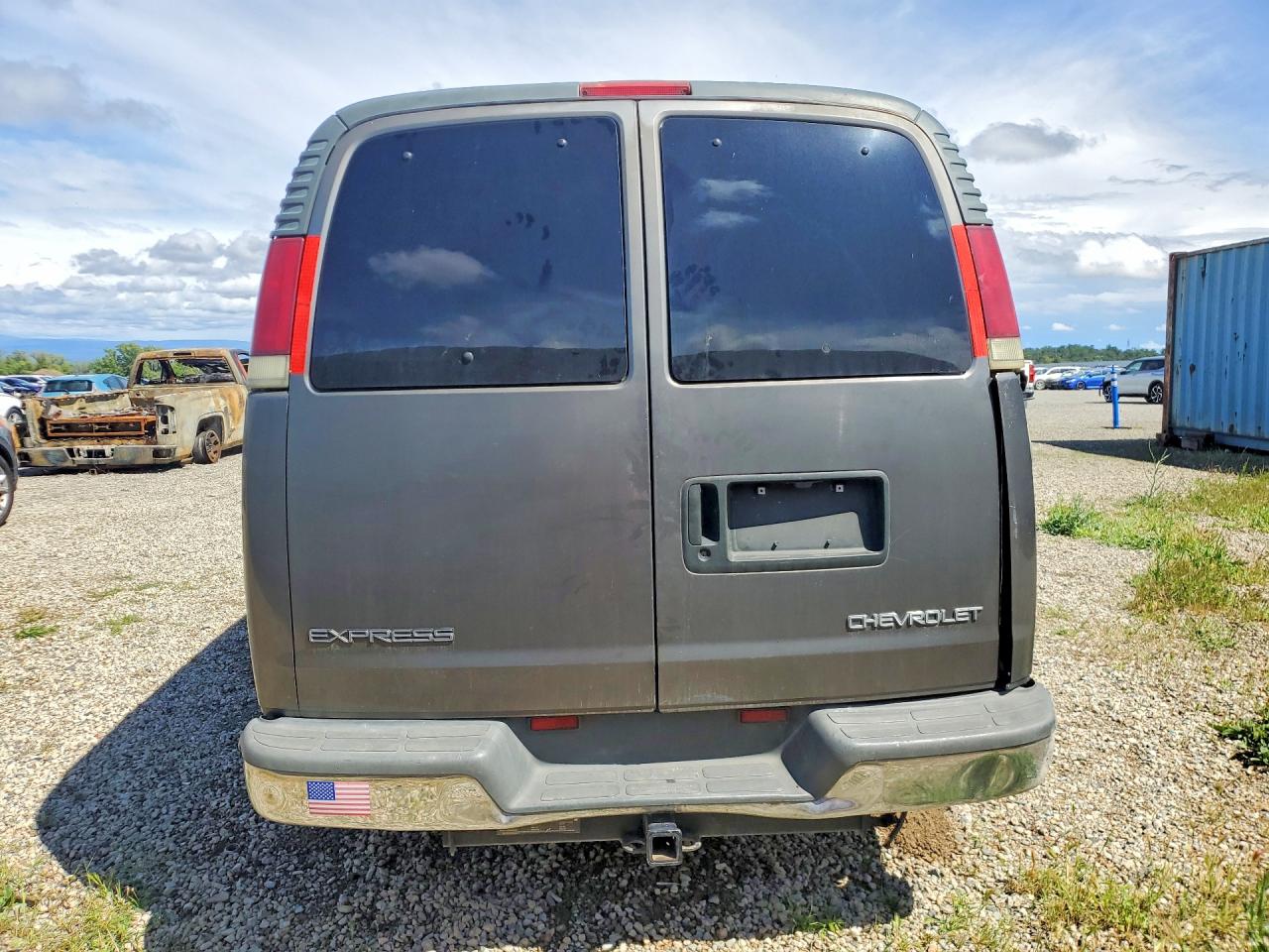 2000 Chevrolet Express G3500 Gray vin: 1GAHG35J2Y1180517