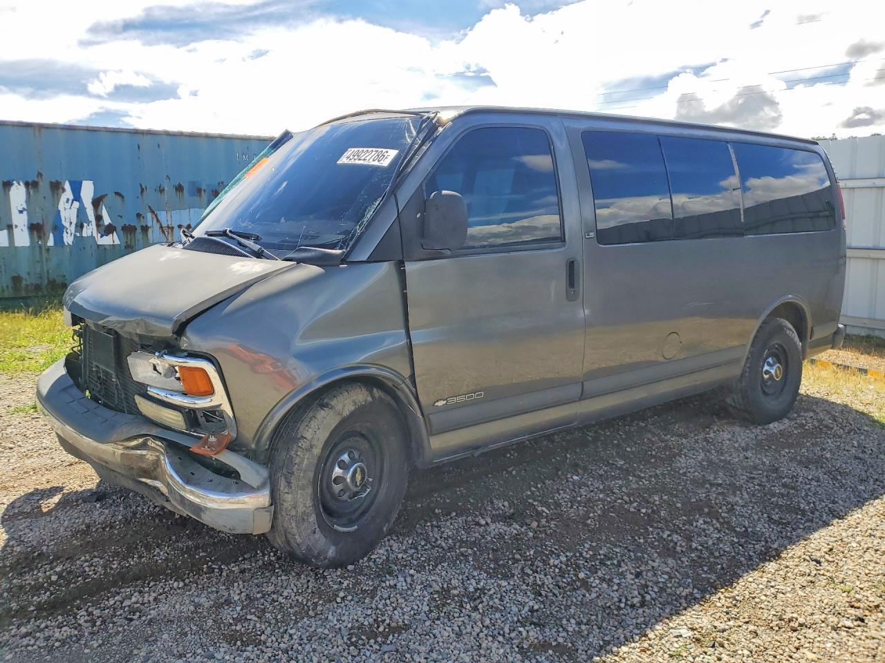 2000 Chevrolet Express G3500 Gray vin: 1GAHG35J2Y1180517