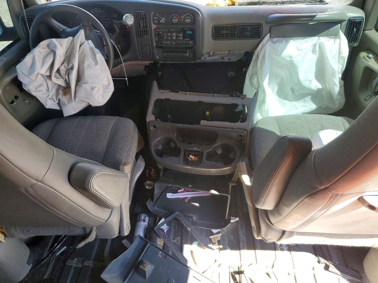 2000 Chevrolet Express G3500 Gray vin: 1GAHG35J2Y1180517