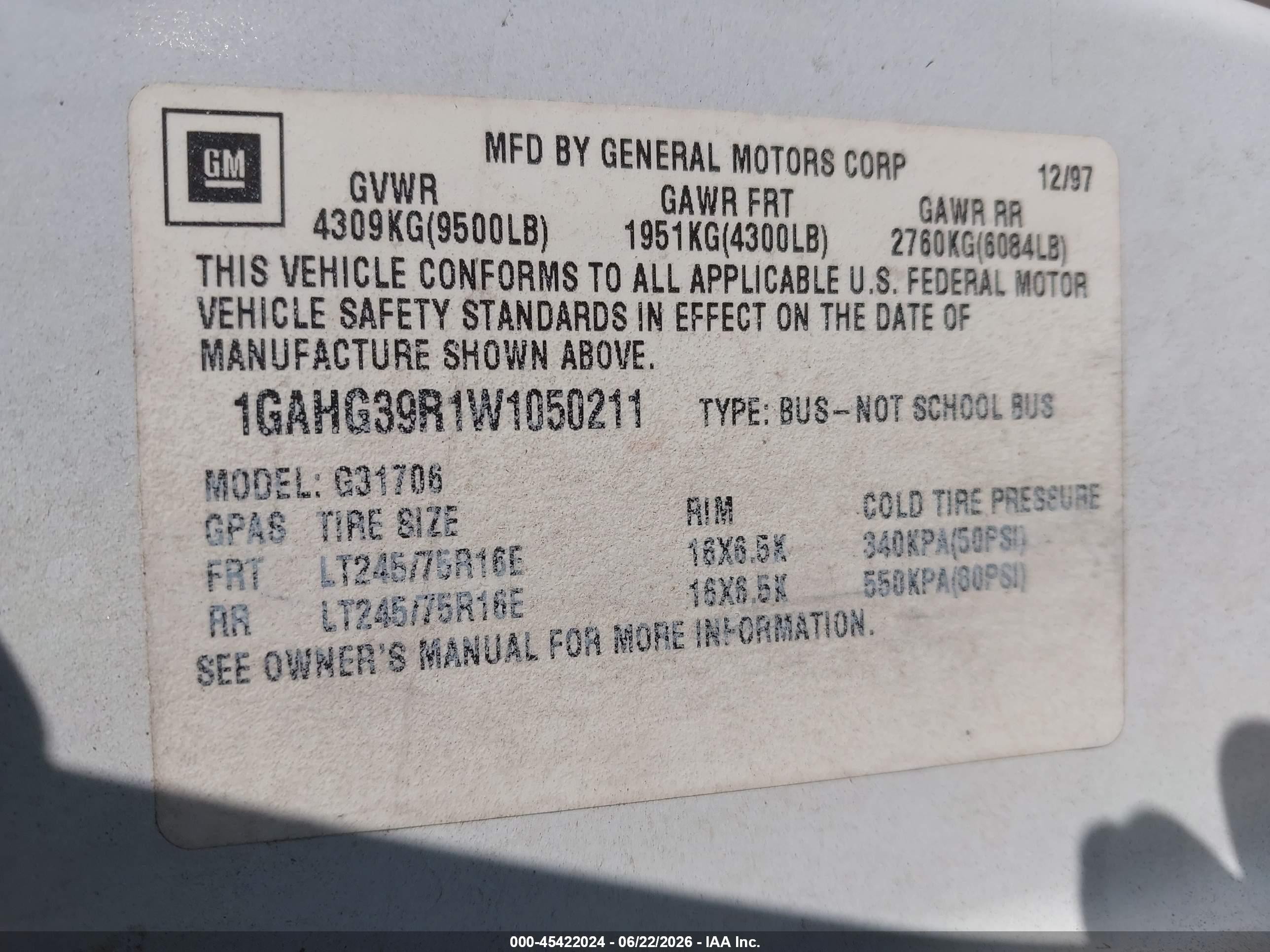 1998 Chevrolet Express Van G3500 White vin: 1GAHG39R1W1050211