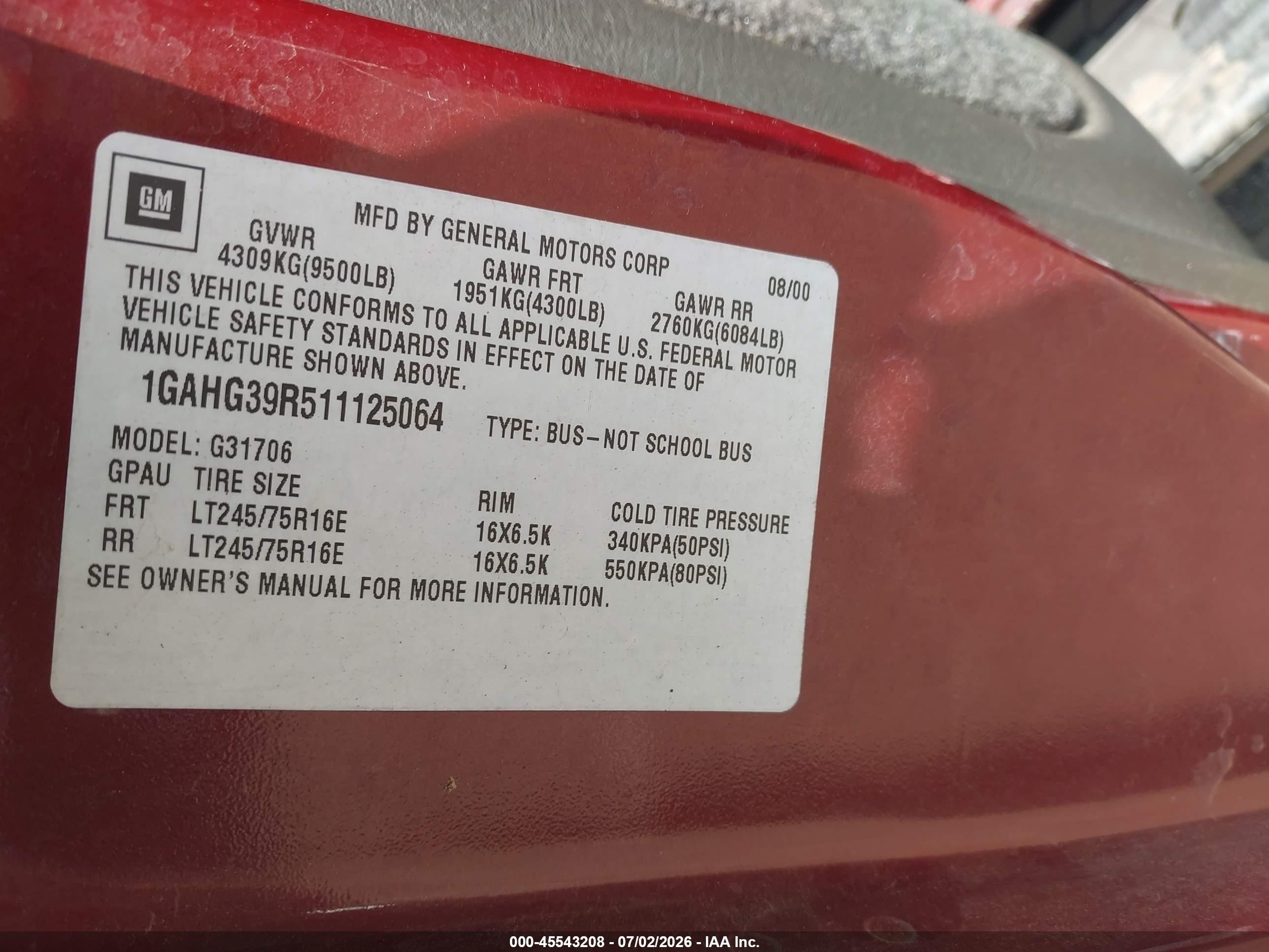 2001 Chevrolet Express   Red vin: 1GAHG39R511125064