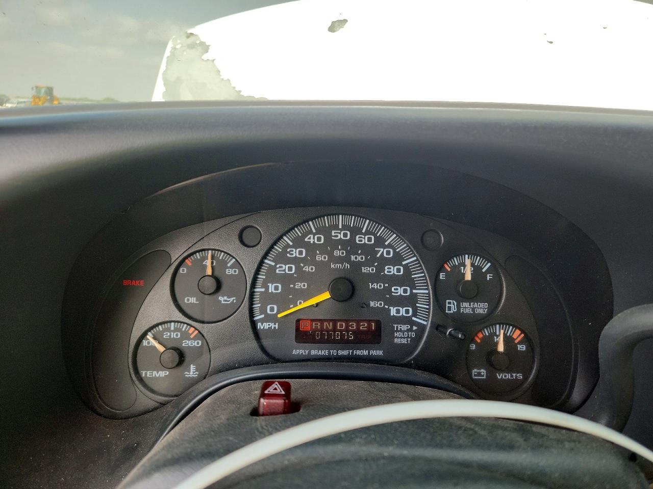 2000 Chevrolet Express G3500 White vin: 1GAHG39R8Y1272022