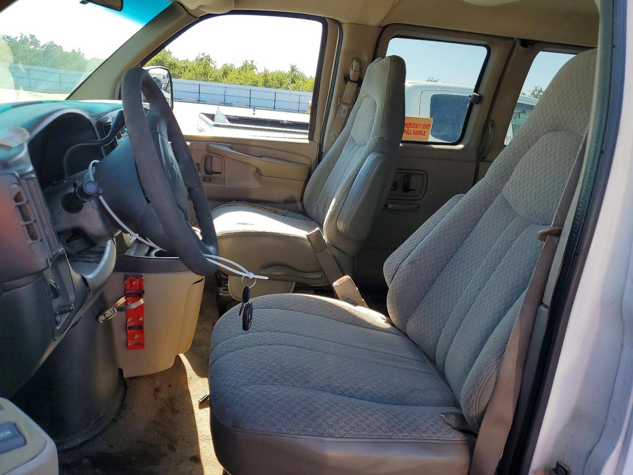 2003 Chevrolet Express G3500 White vin: 1GAHG39U031214497