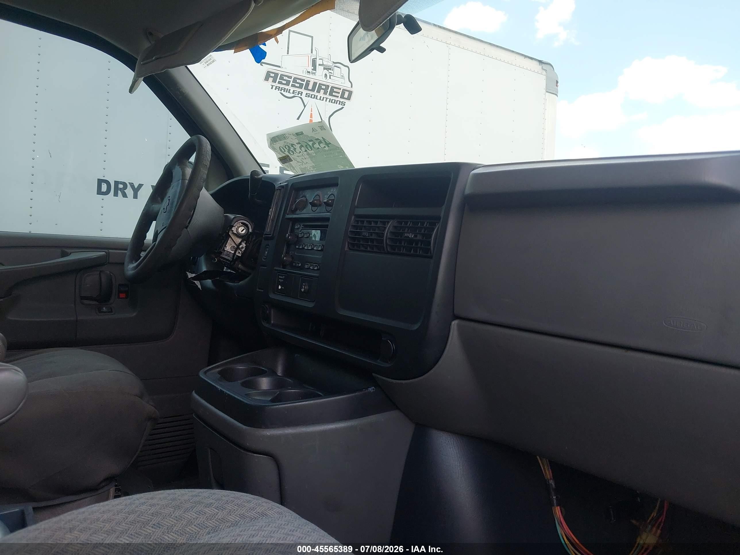2005 Chevrolet Express Passenger   Gray vin: 1GAHG39U251247746