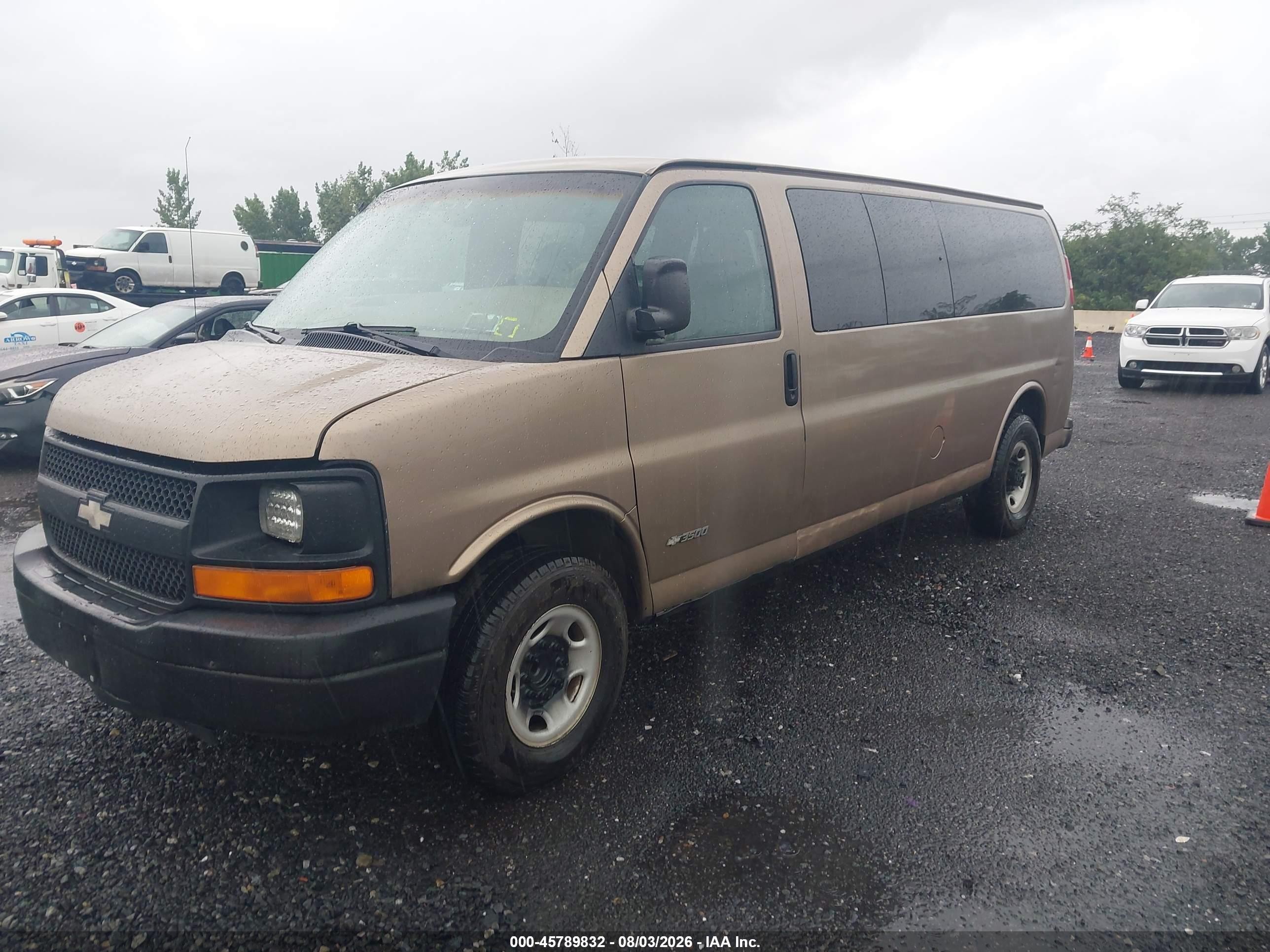 2003 Chevrolet Express Passenger   Tan vin: 1GAHG39U331147894