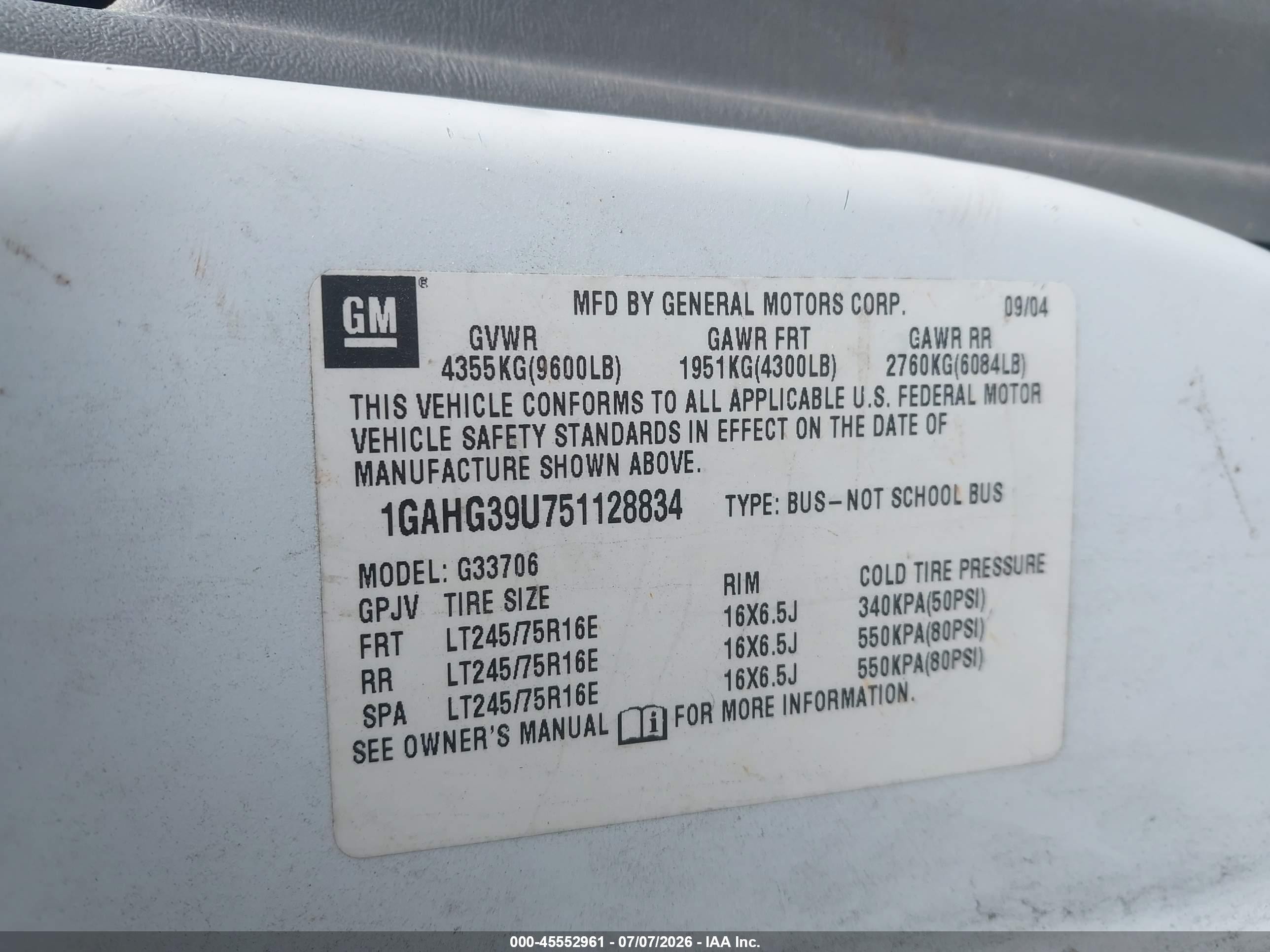 2005 Chevrolet Express Passenger   Белый vin: 1GAHG39U751128834