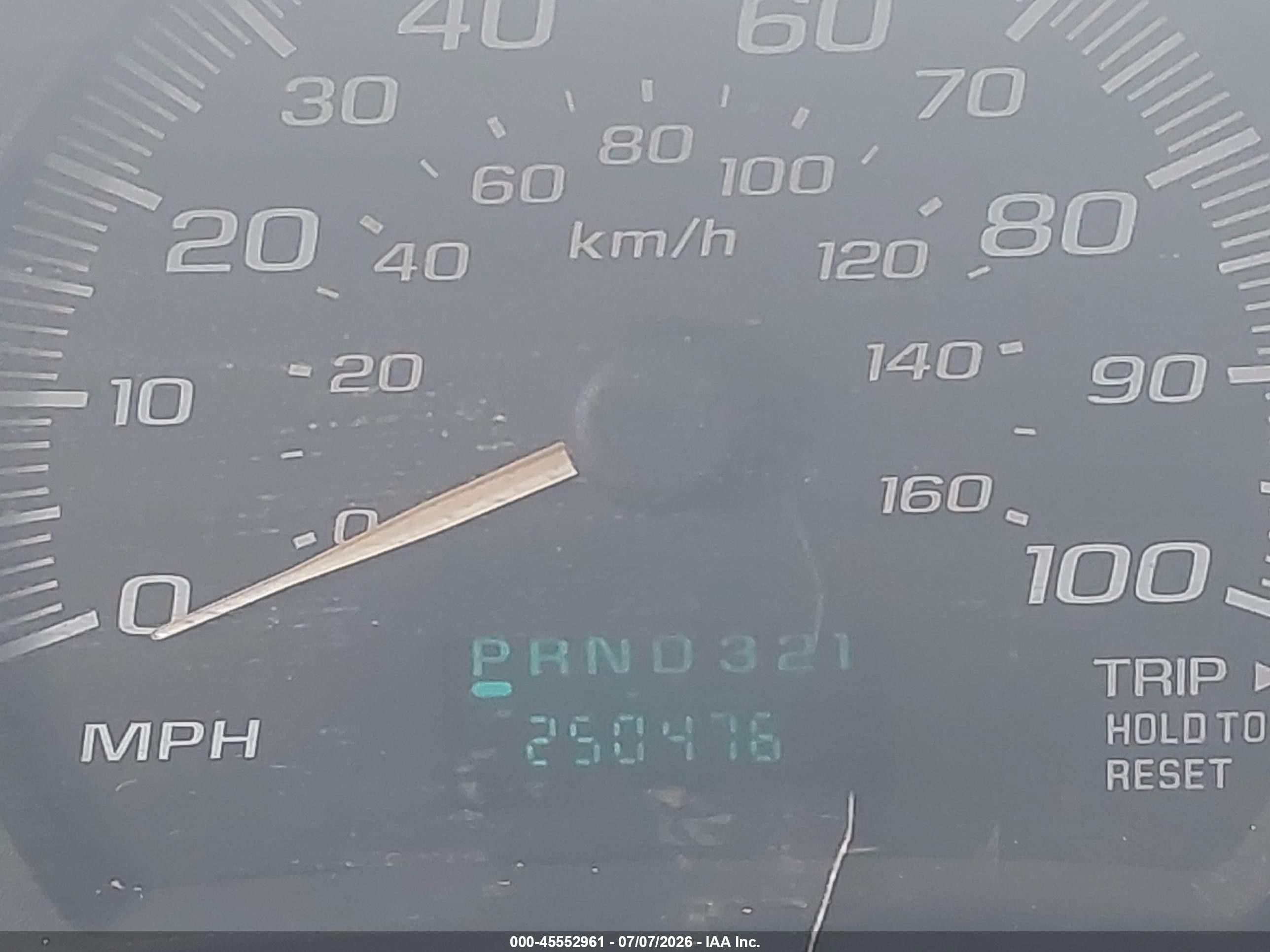 2005 Chevrolet Express Passenger   Белый vin: 1GAHG39U751128834