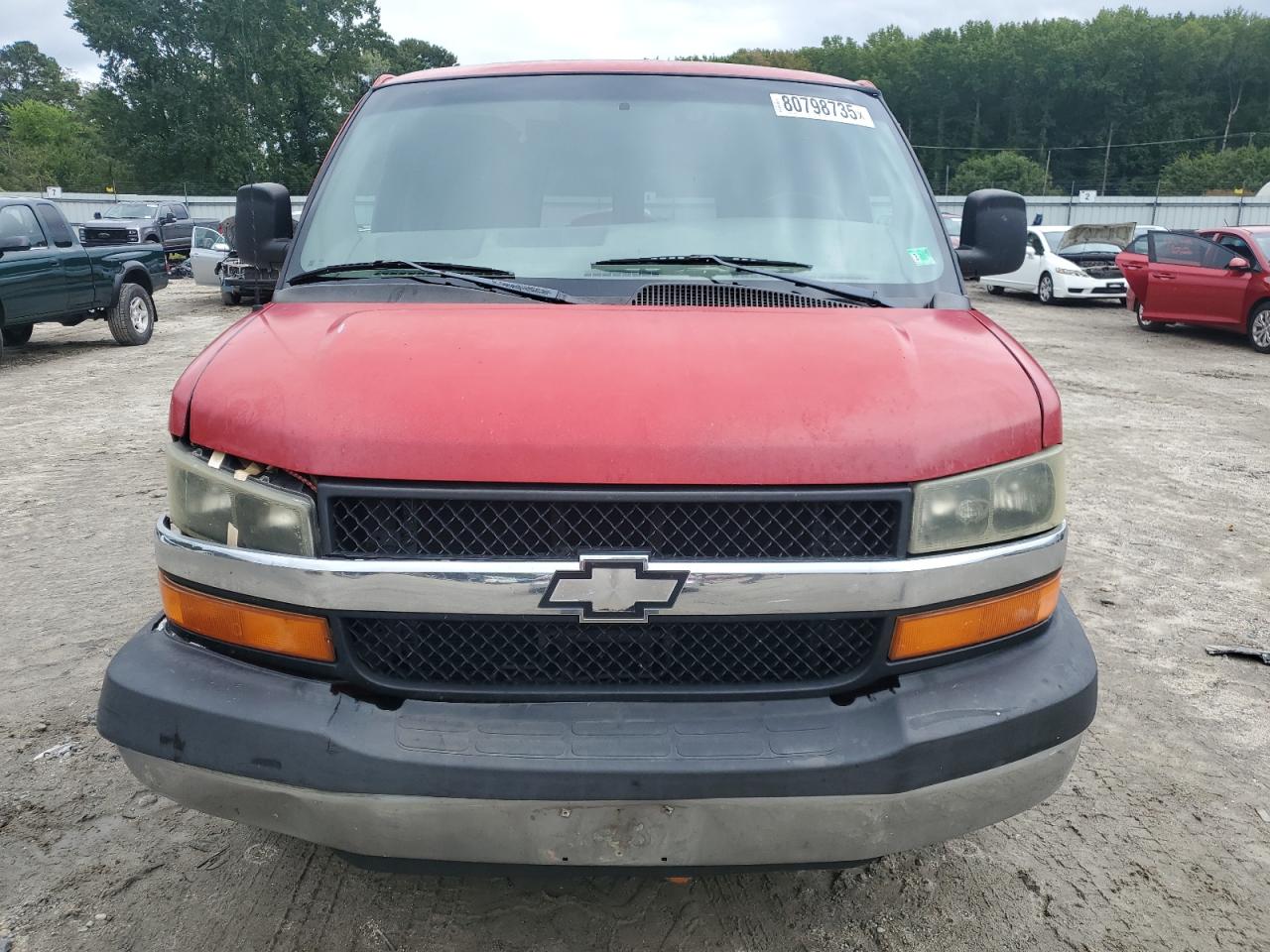 2003 Chevrolet Express G3500 Red vin: 1GAHG39U831126894
