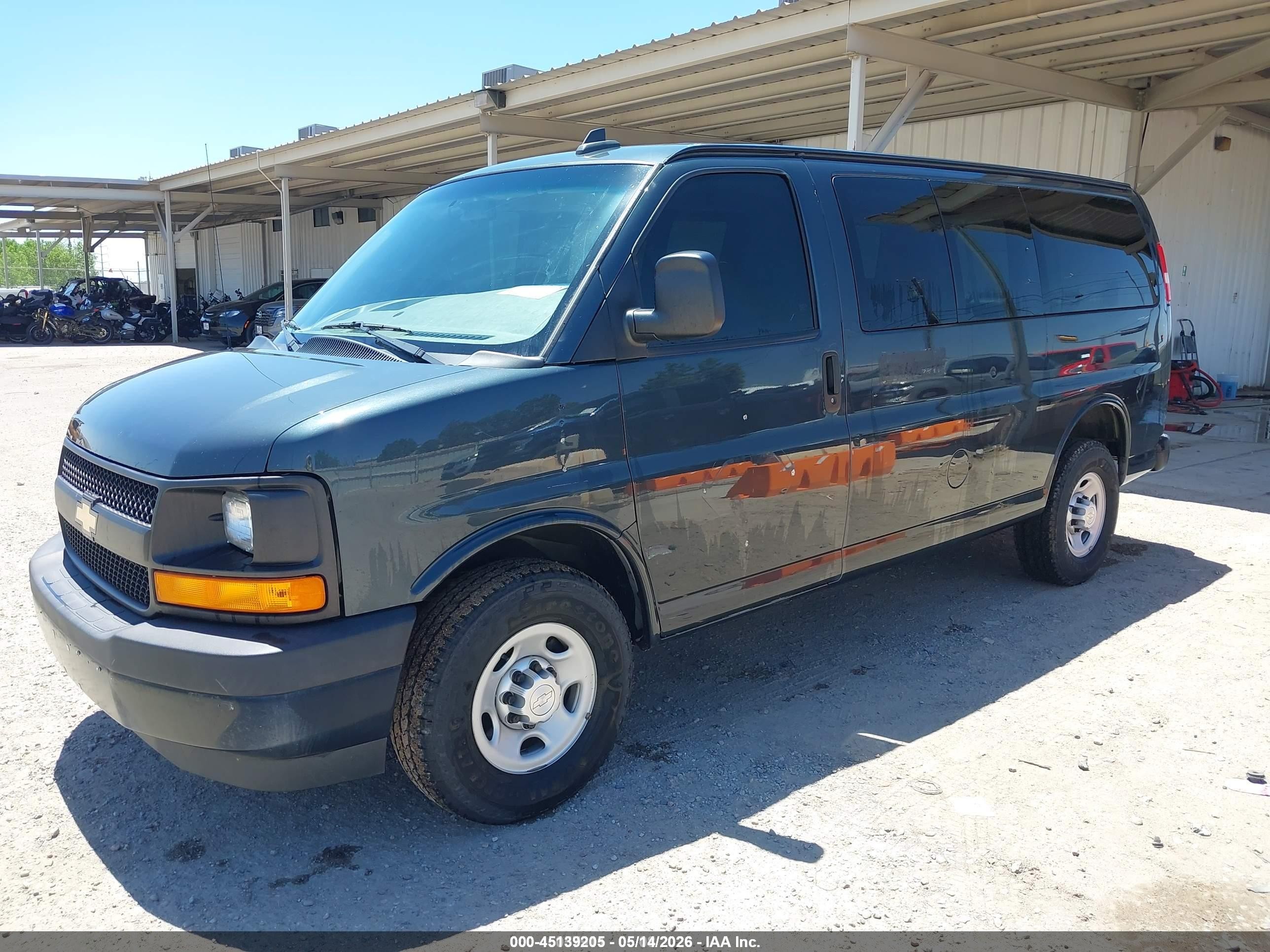 2017 Chevrolet Express 2500 Ls Золотой vin: 1GAWGEFF3H1290067