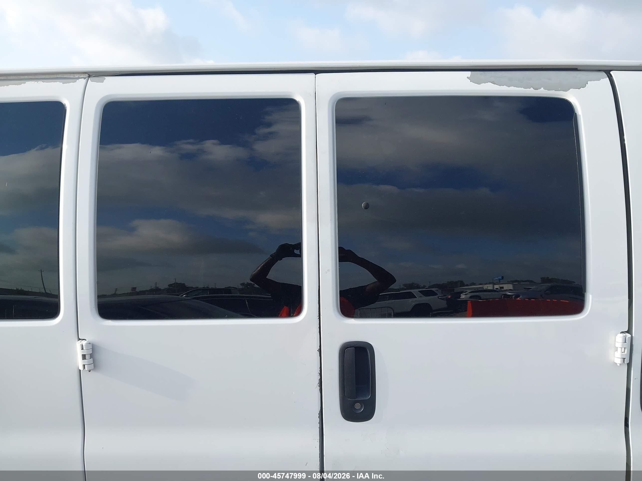 2014 Chevrolet Express 2500 Ls White vin: 1GAWGPFA0E1106487