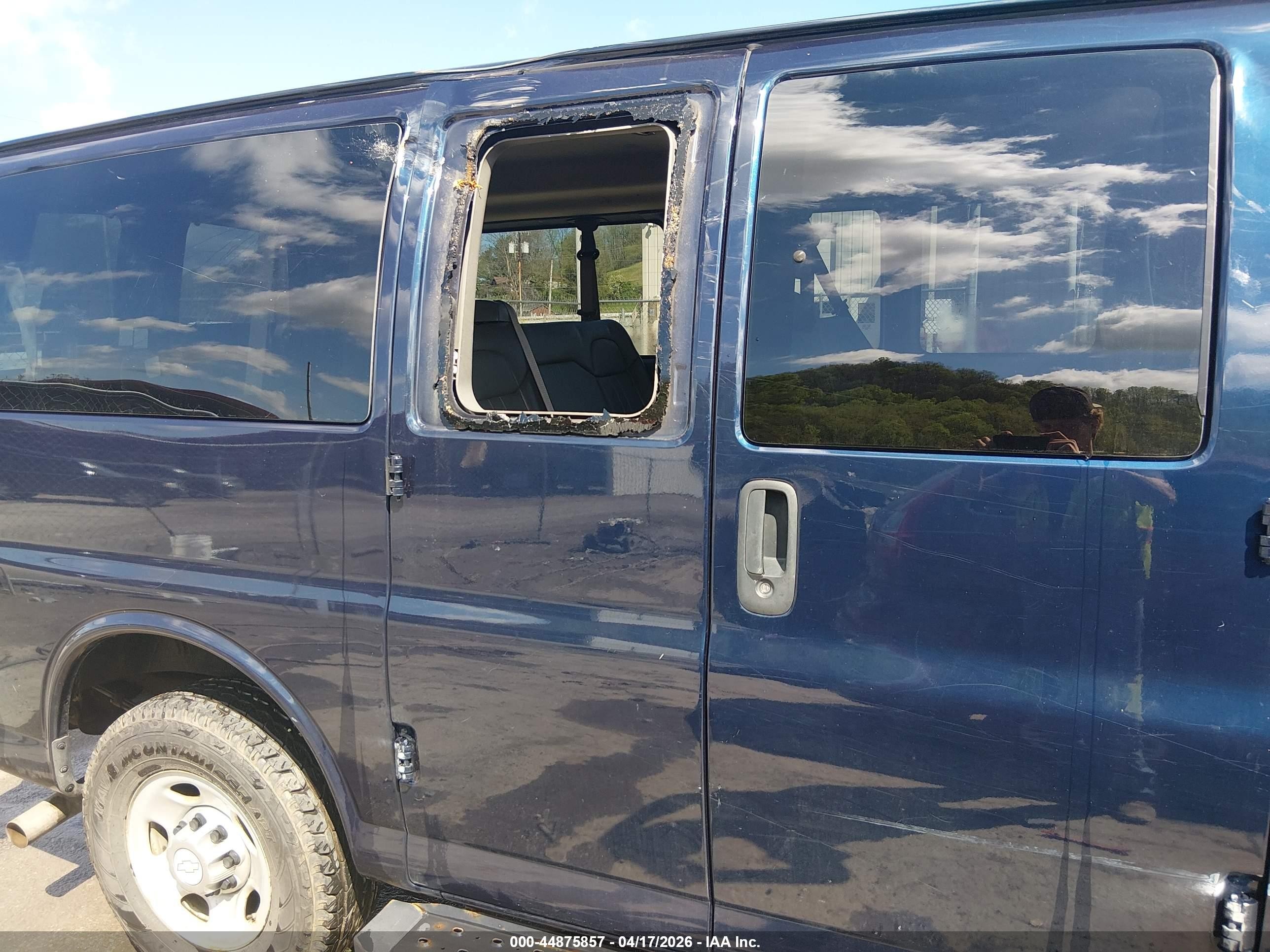 2012 Chevrolet Express 2500 Ls Dark Blue vin: 1GAWGPFA3C1195713