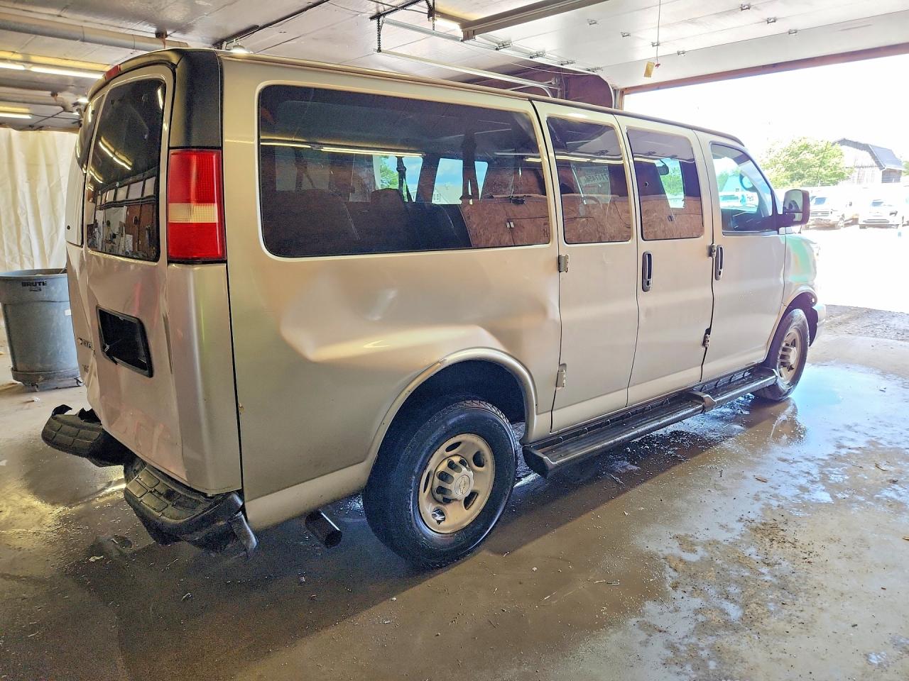 2014 Chevrolet Express G2500 Ls Silver vin: 1GAWGPFA8E1193846