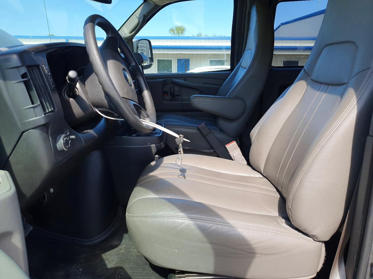 2015 Chevrolet Express G2500 Ls Gray vin: 1GAWGPFF2F1265279