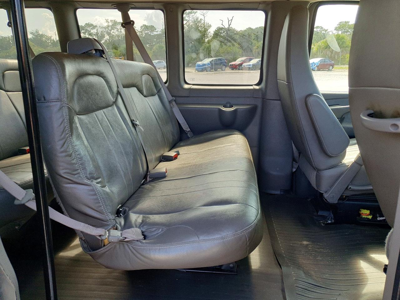 2015 Chevrolet Express G2500 Ls Gray vin: 1GAWGPFF2F1265279