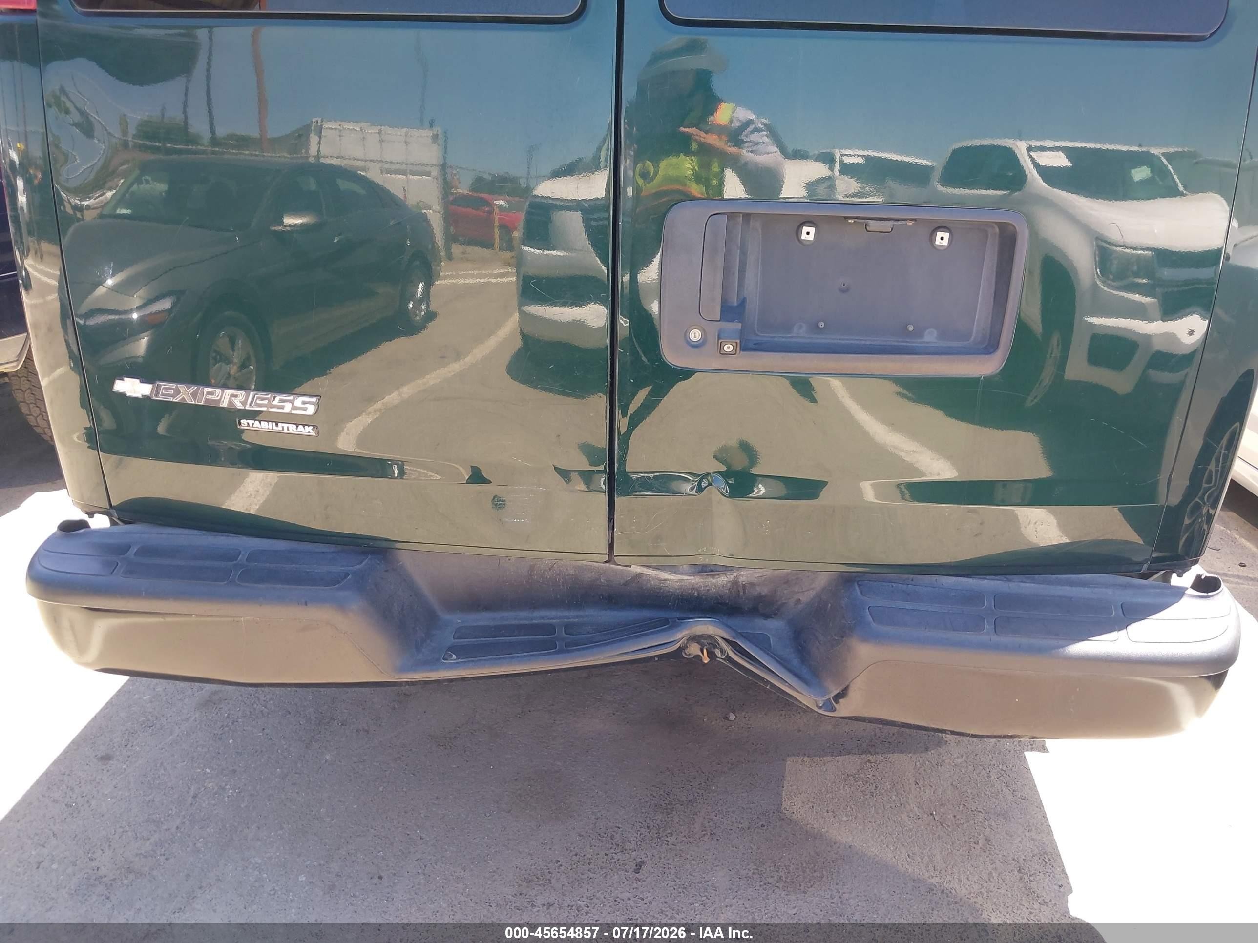 2015 Chevrolet Express 2500 Ls Green vin: 1GAWGPFF7F1282773