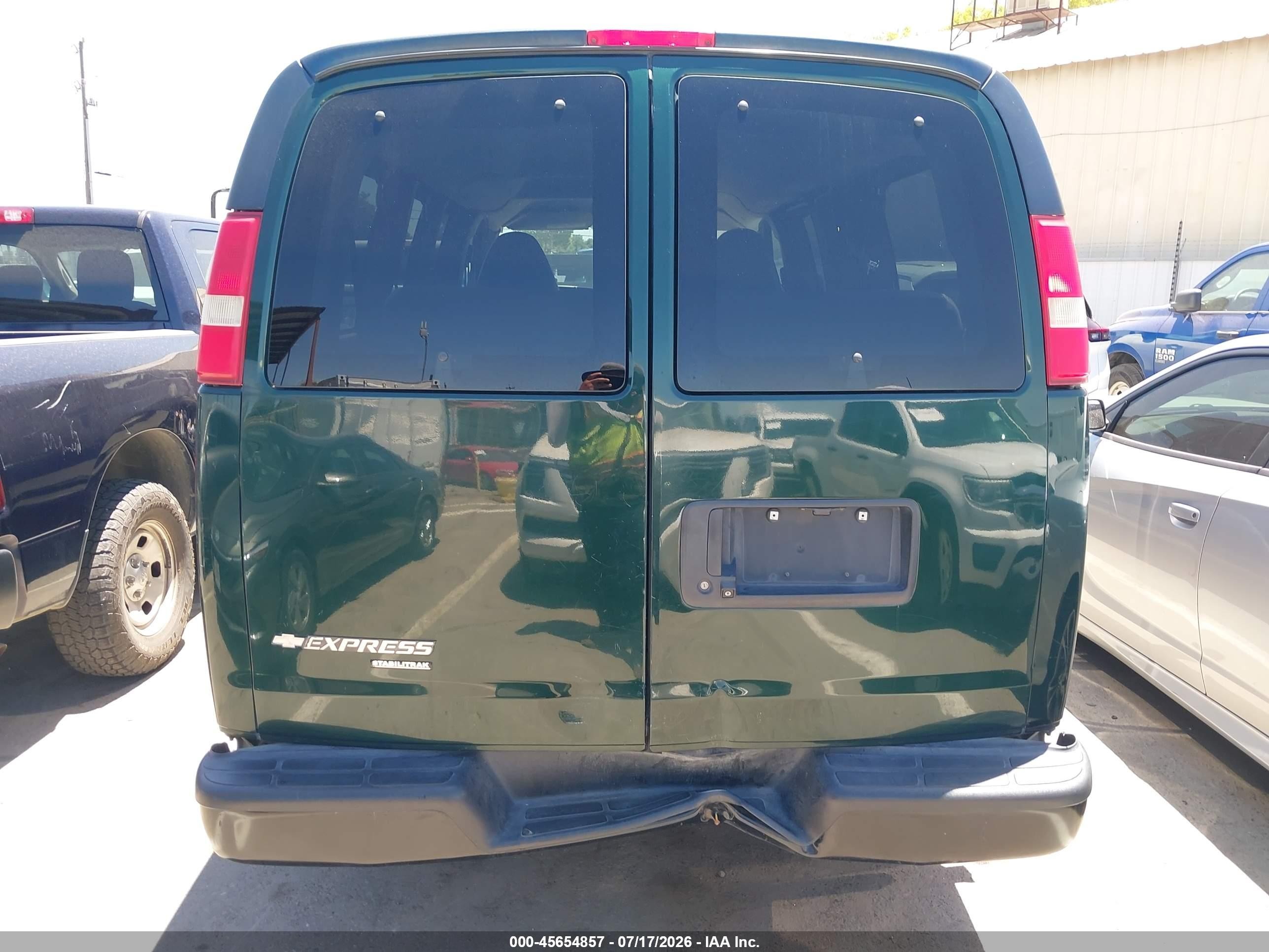 2015 Chevrolet Express 2500 Ls Green vin: 1GAWGPFF7F1282773