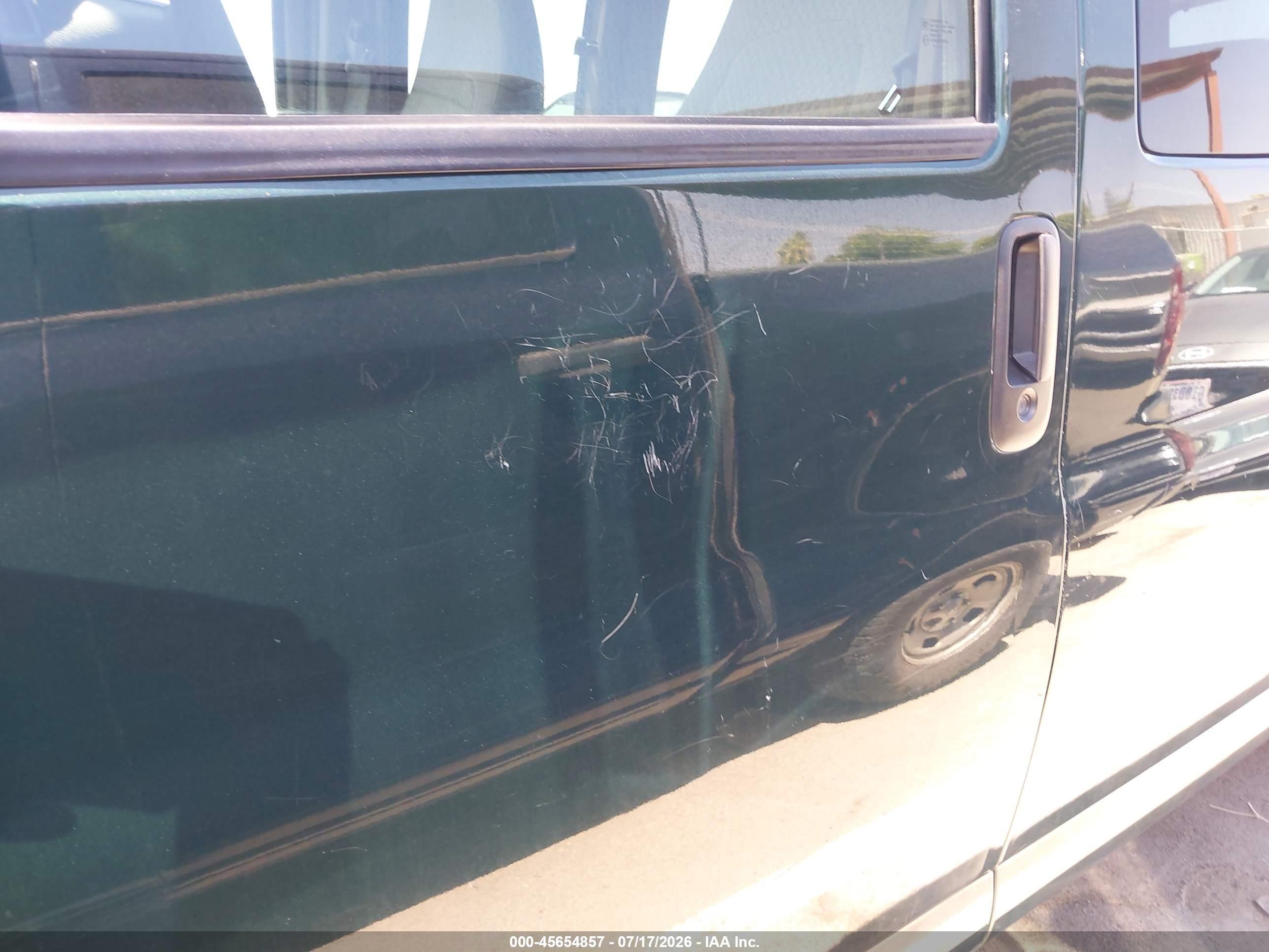 2015 Chevrolet Express 2500 Ls Green vin: 1GAWGPFF7F1282773