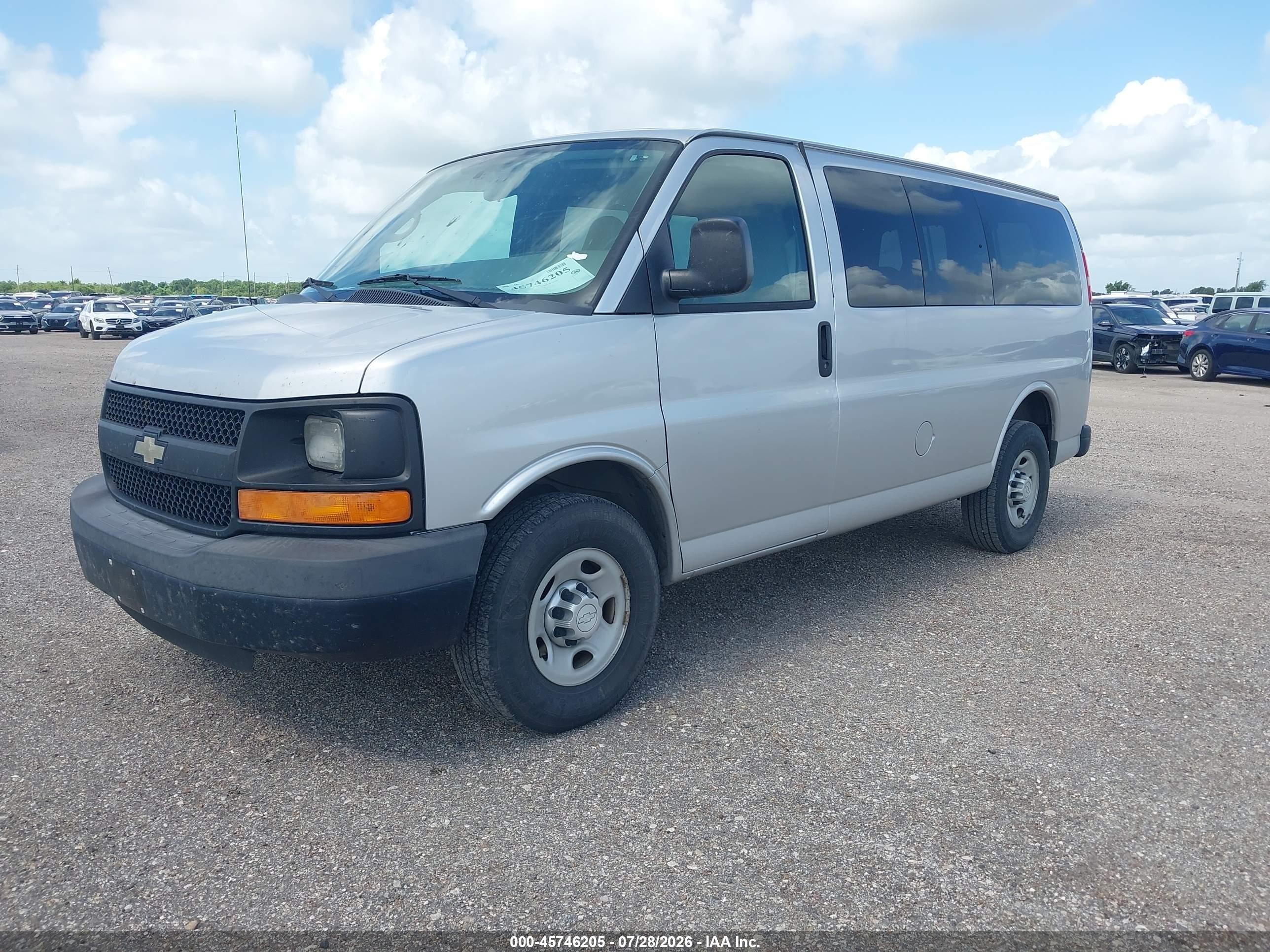 2015 Chevrolet Express 2500 Ls Silver vin: 1GAWGPFG3F1220392
