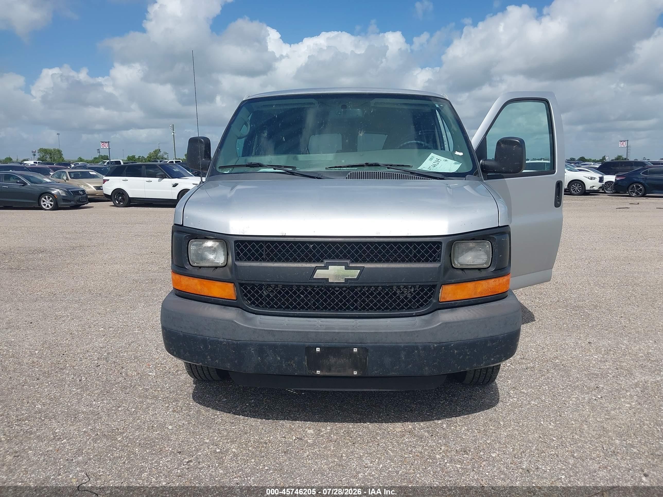 2015 Chevrolet Express 2500 Ls Silver vin: 1GAWGPFG3F1220392
