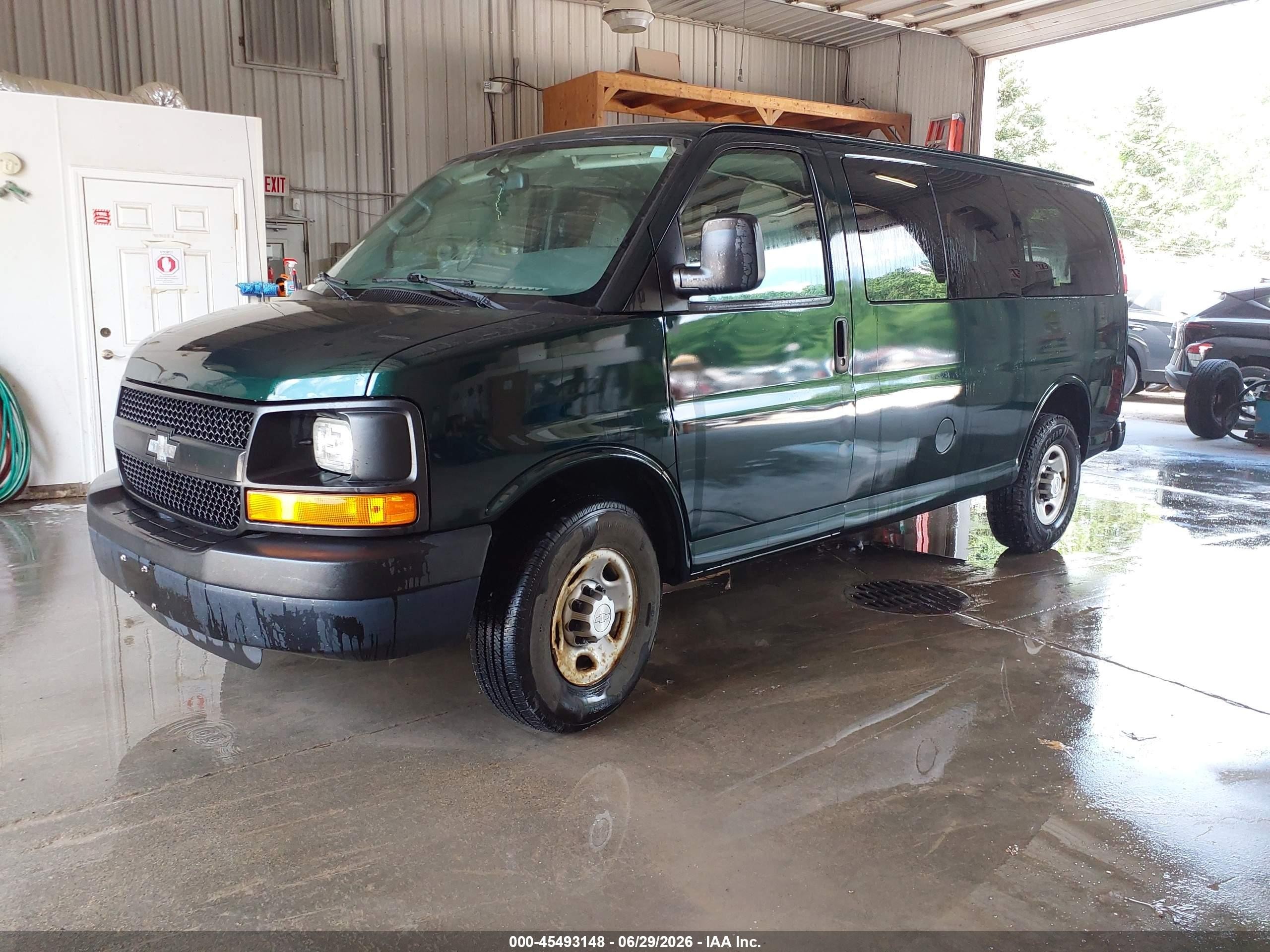 2015 Chevrolet Express 2500 Ls Green vin: 1GAWGPFG9F1254417
