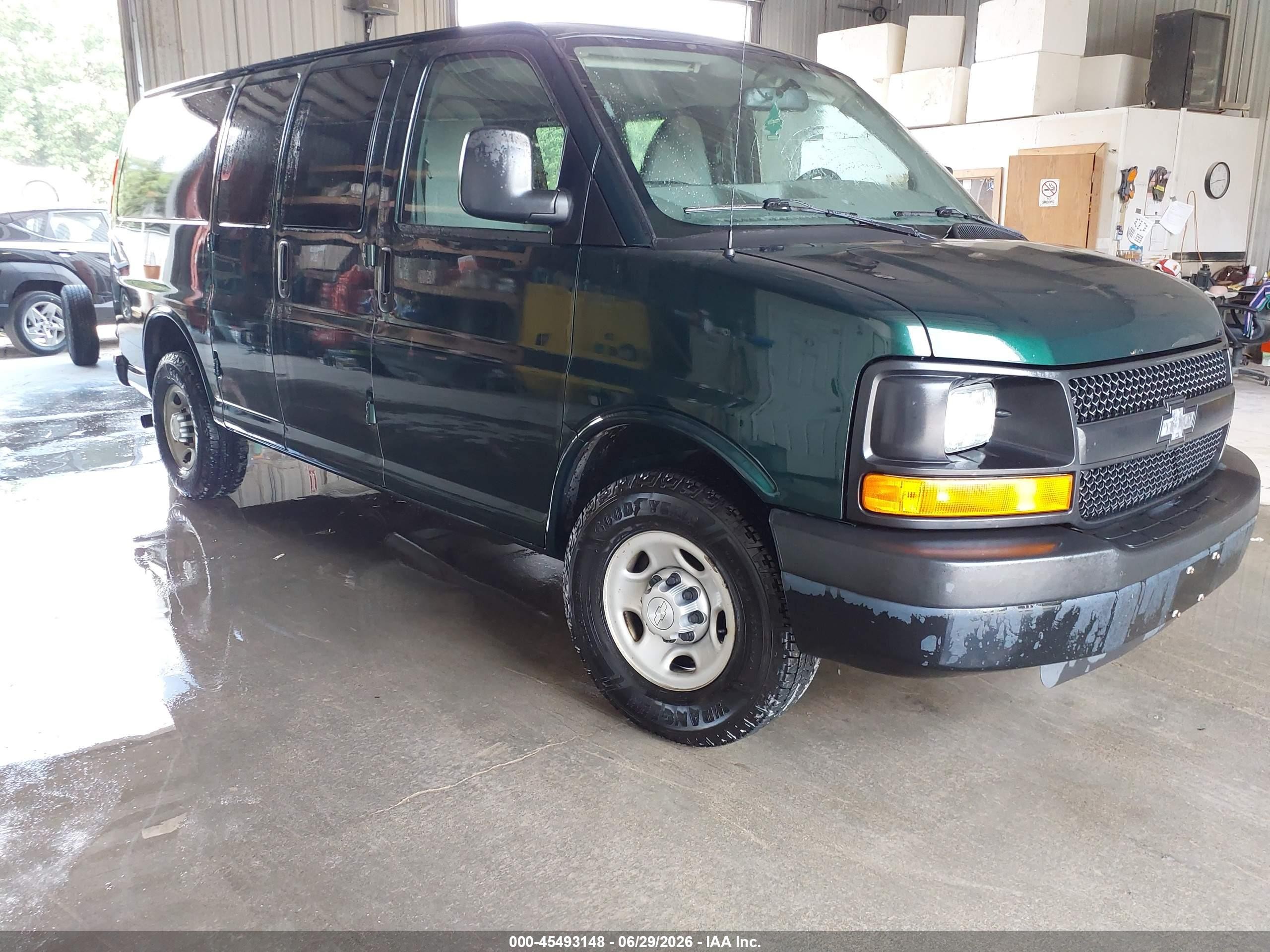 2015 Chevrolet Express 2500 Ls Green vin: 1GAWGPFG9F1254417