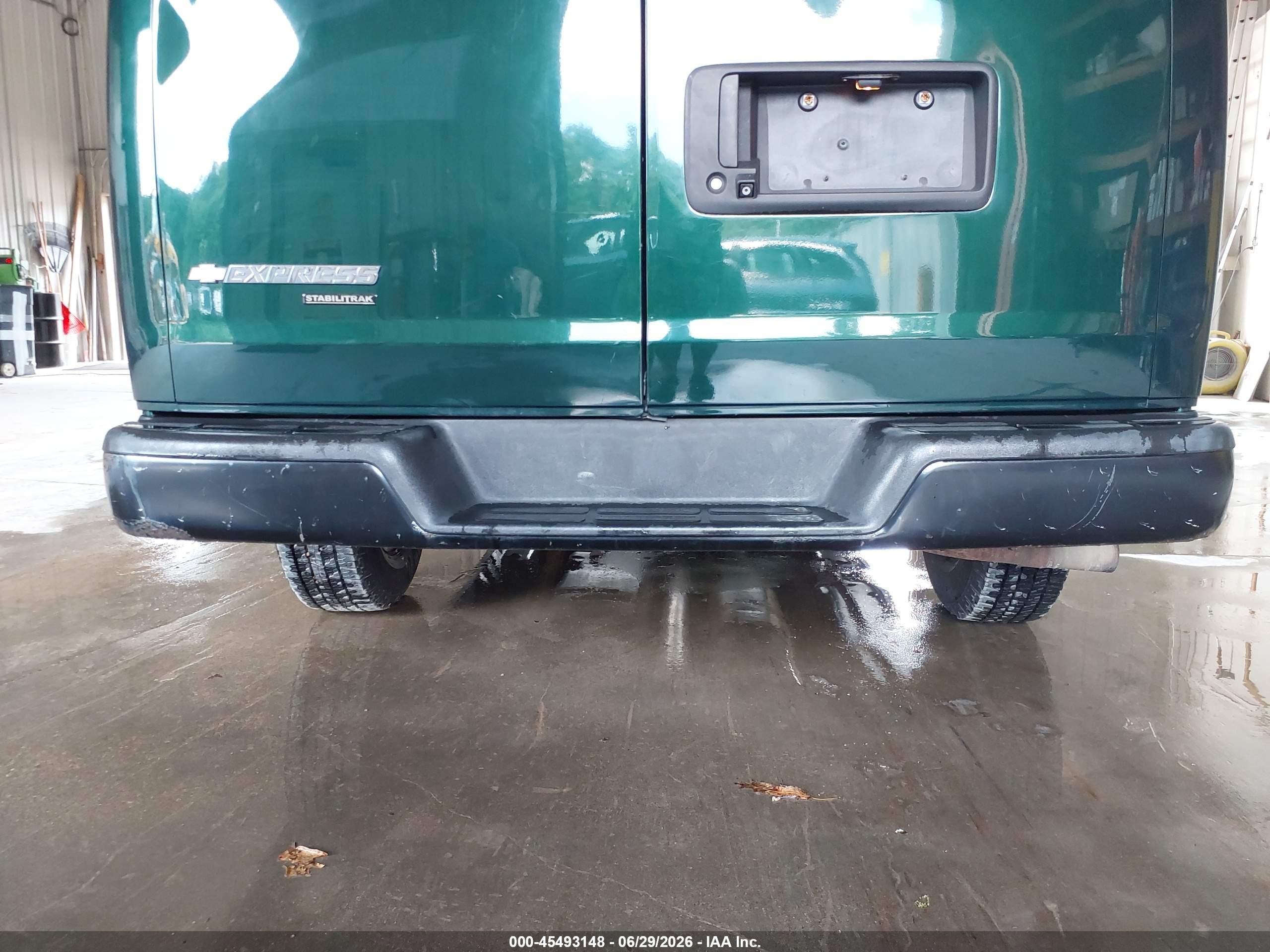 2015 Chevrolet Express 2500 Ls Green vin: 1GAWGPFG9F1254417