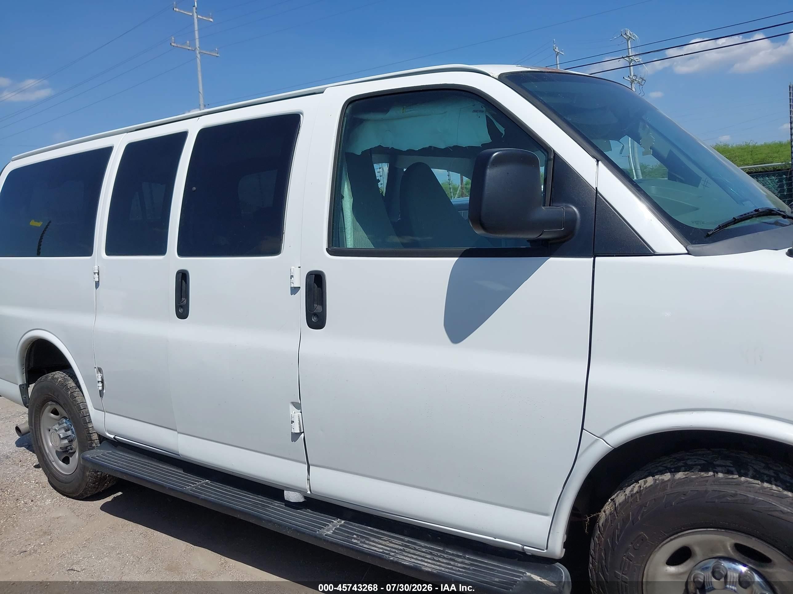 2013 Chevrolet Express 2500 Lt Белый vin: 1GAWGRFA5D1122873