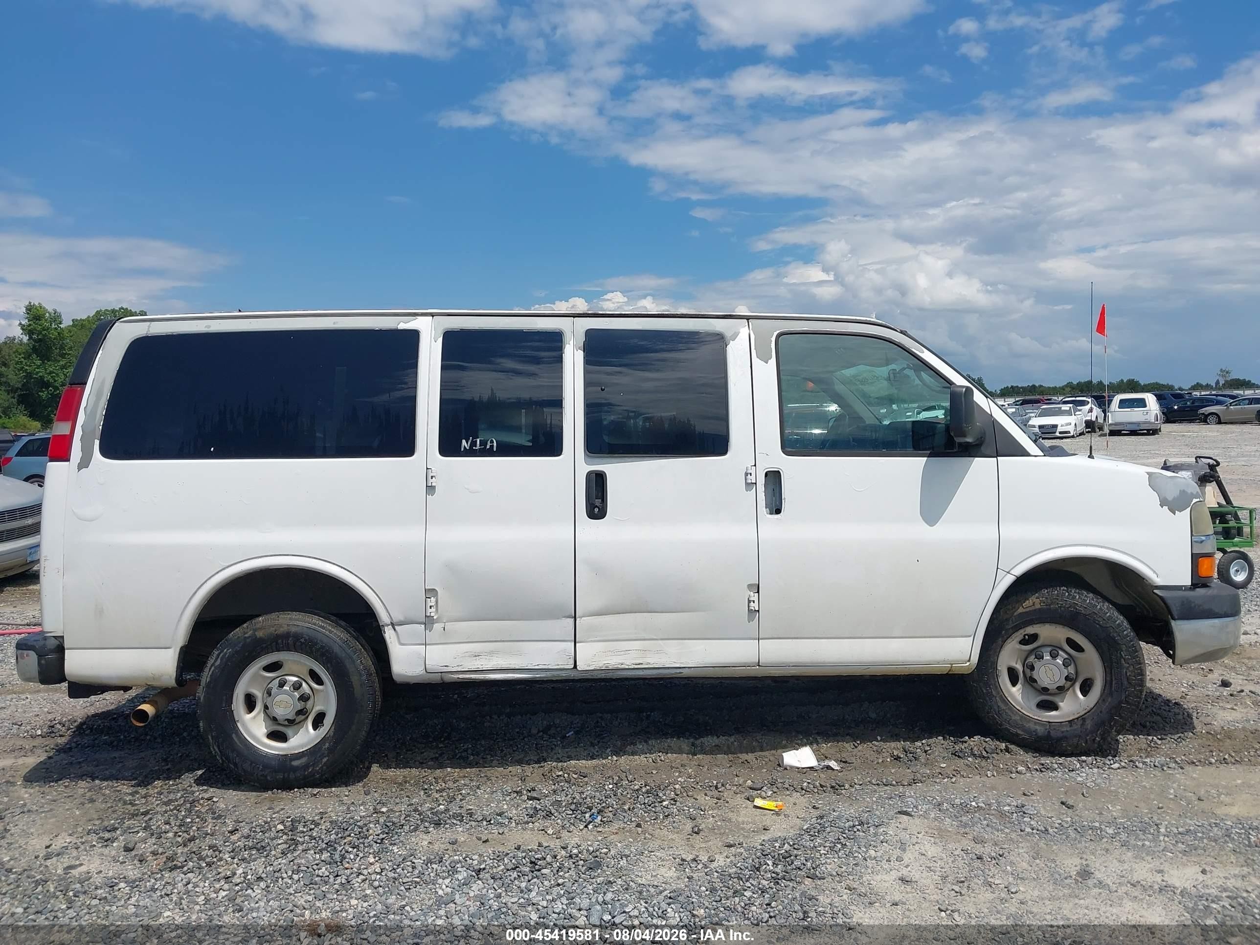 2011 Chevrolet Express 2500 Lt White vin: 1GAWGRFA7B1187155