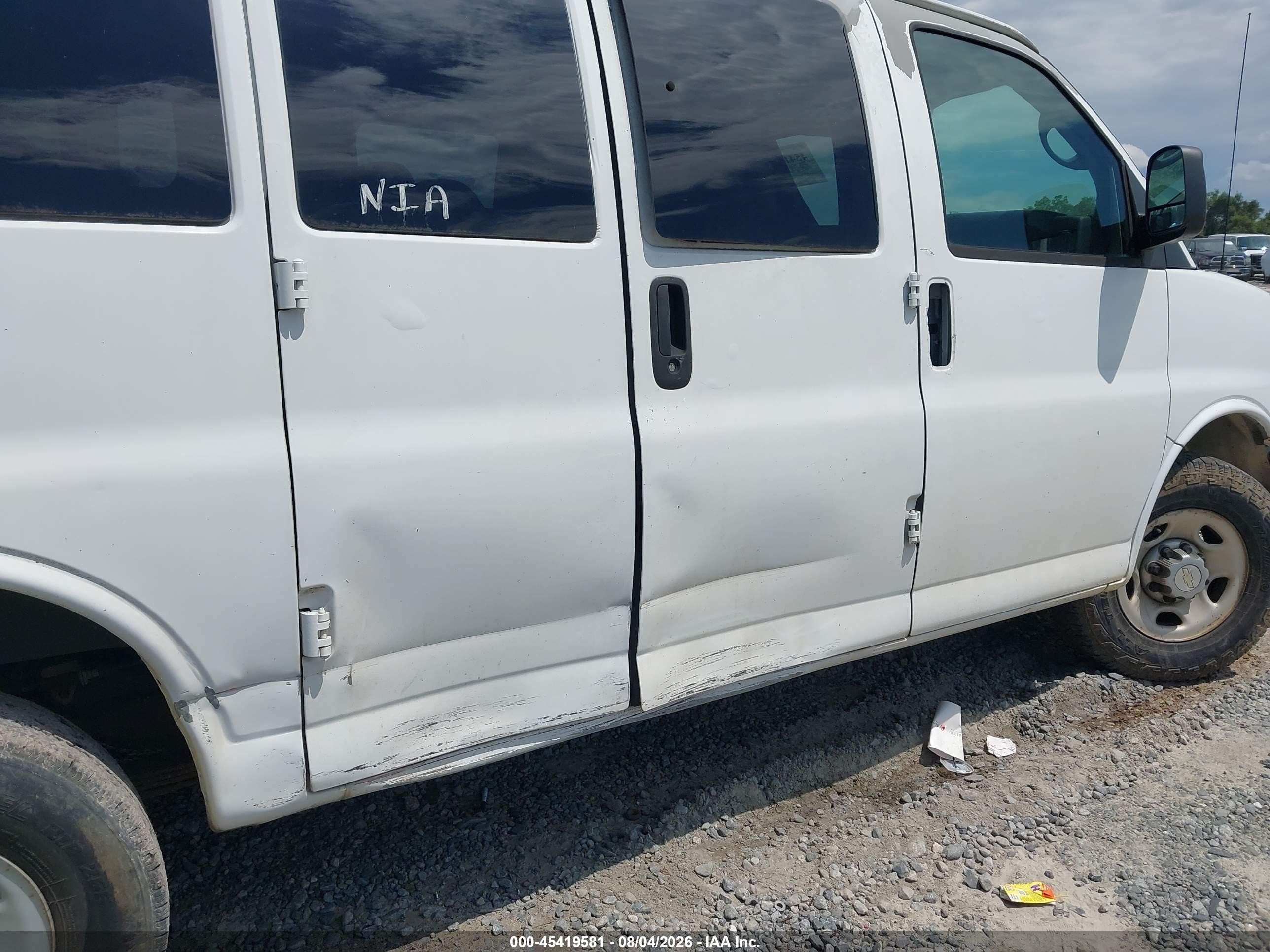 2011 Chevrolet Express 2500 Lt White vin: 1GAWGRFA7B1187155