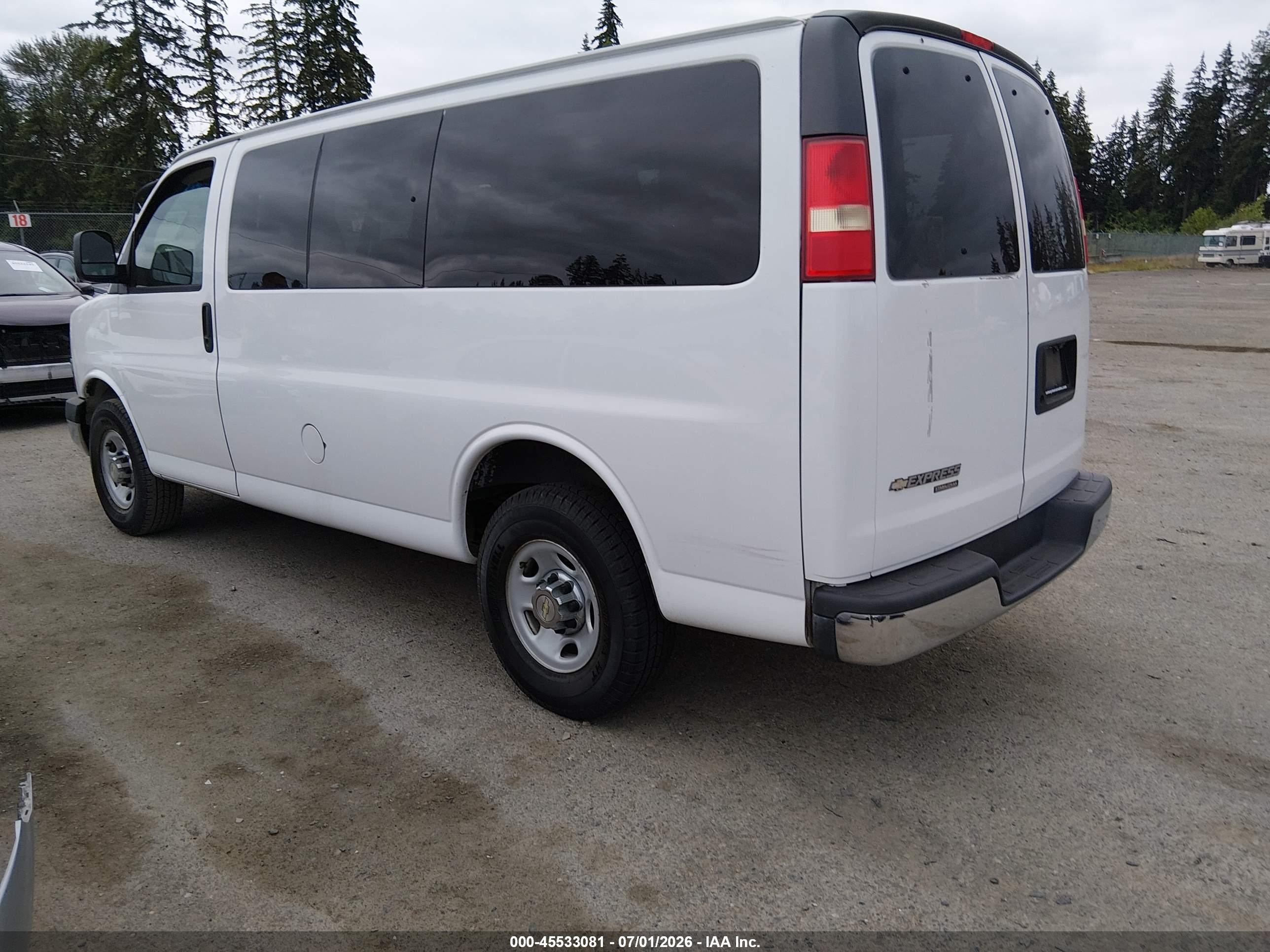 2013 Chevrolet Express 2500 Lt Белый vin: 1GAWGRFG2D1171176