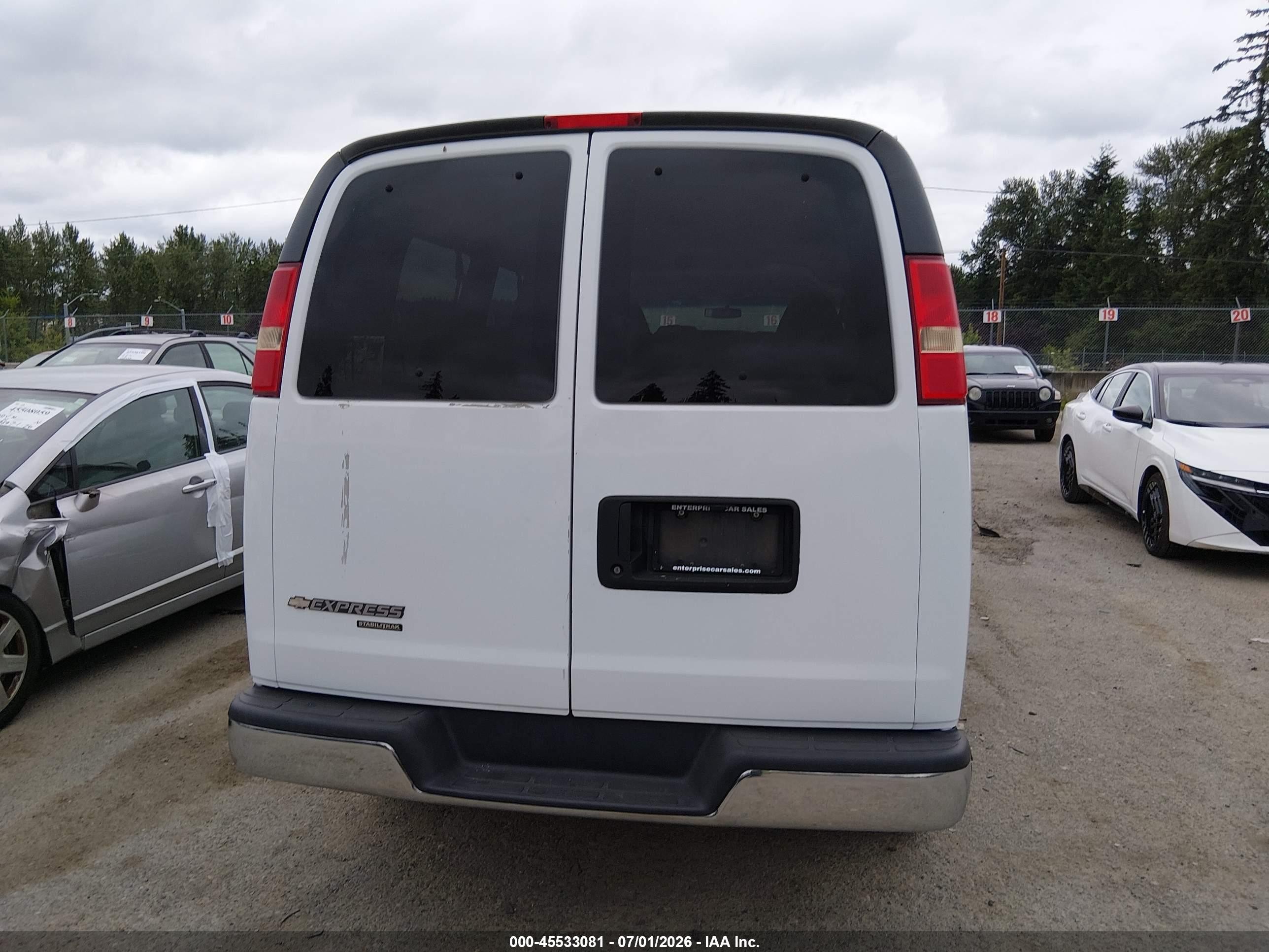 2013 Chevrolet Express 2500 Lt Белый vin: 1GAWGRFG2D1171176