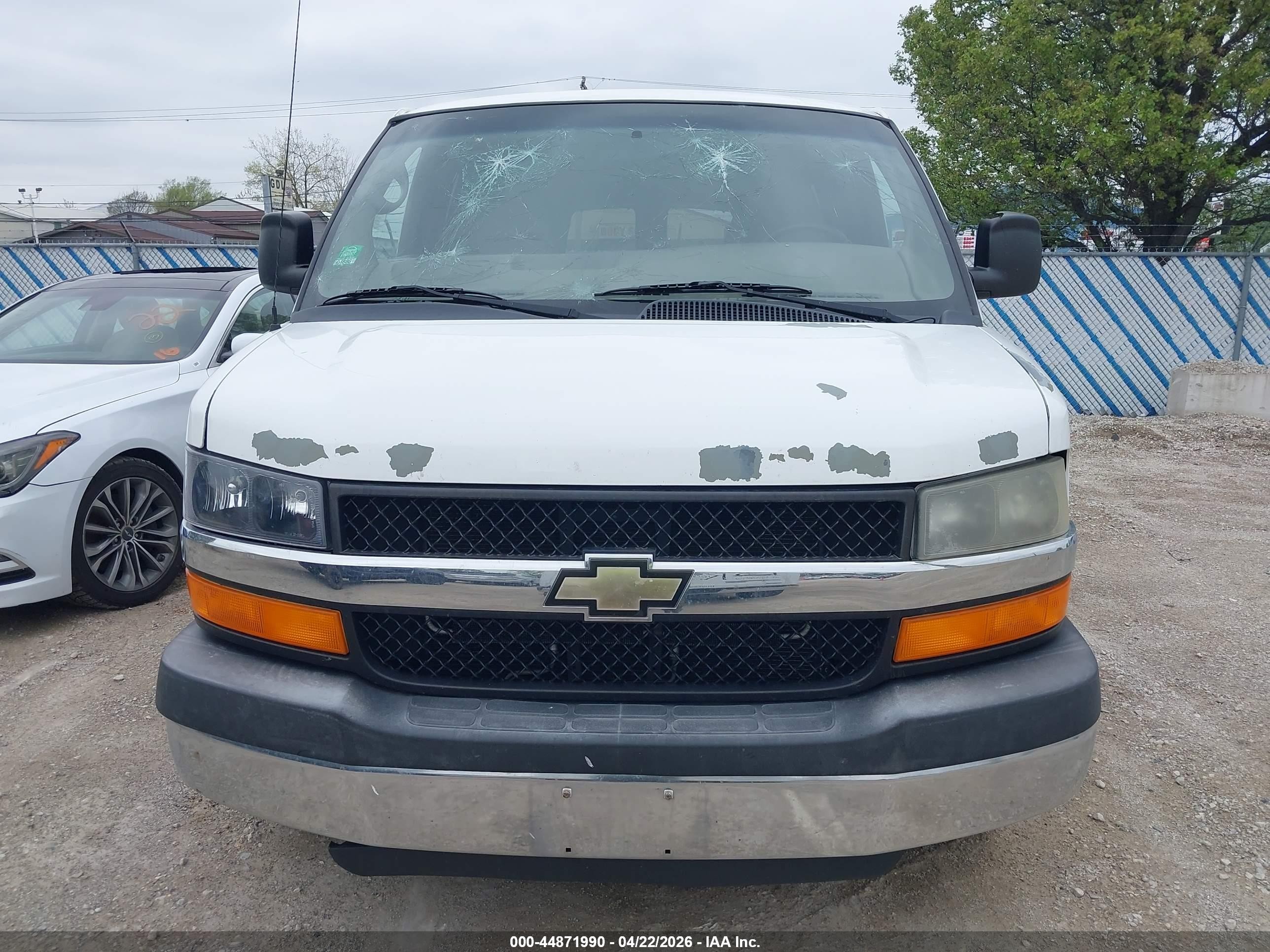 2012 Chevrolet Express 3500 Lt White vin: 1GAZG1FA0C1195520