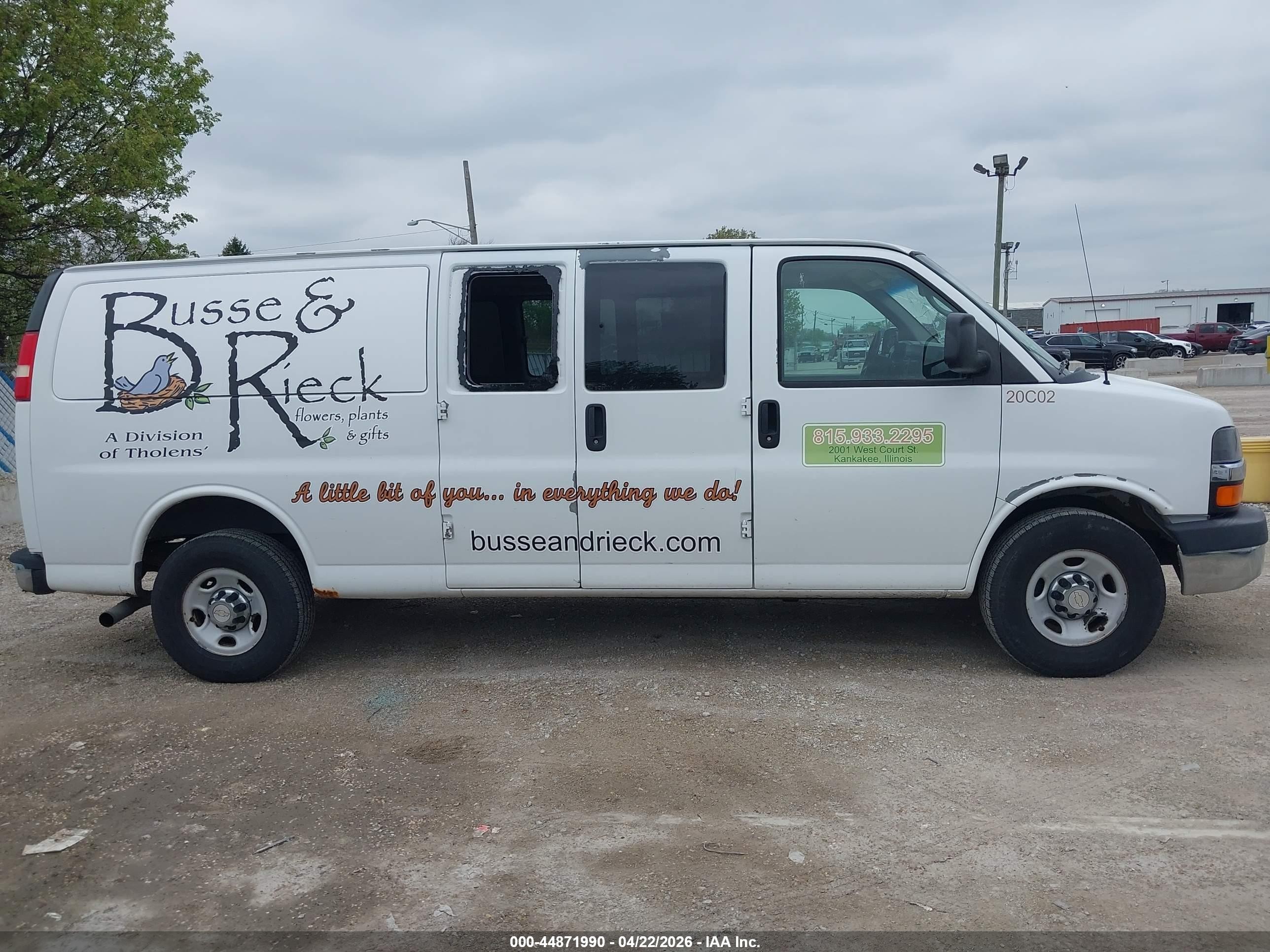 2012 Chevrolet Express 3500 Lt White vin: 1GAZG1FA0C1195520