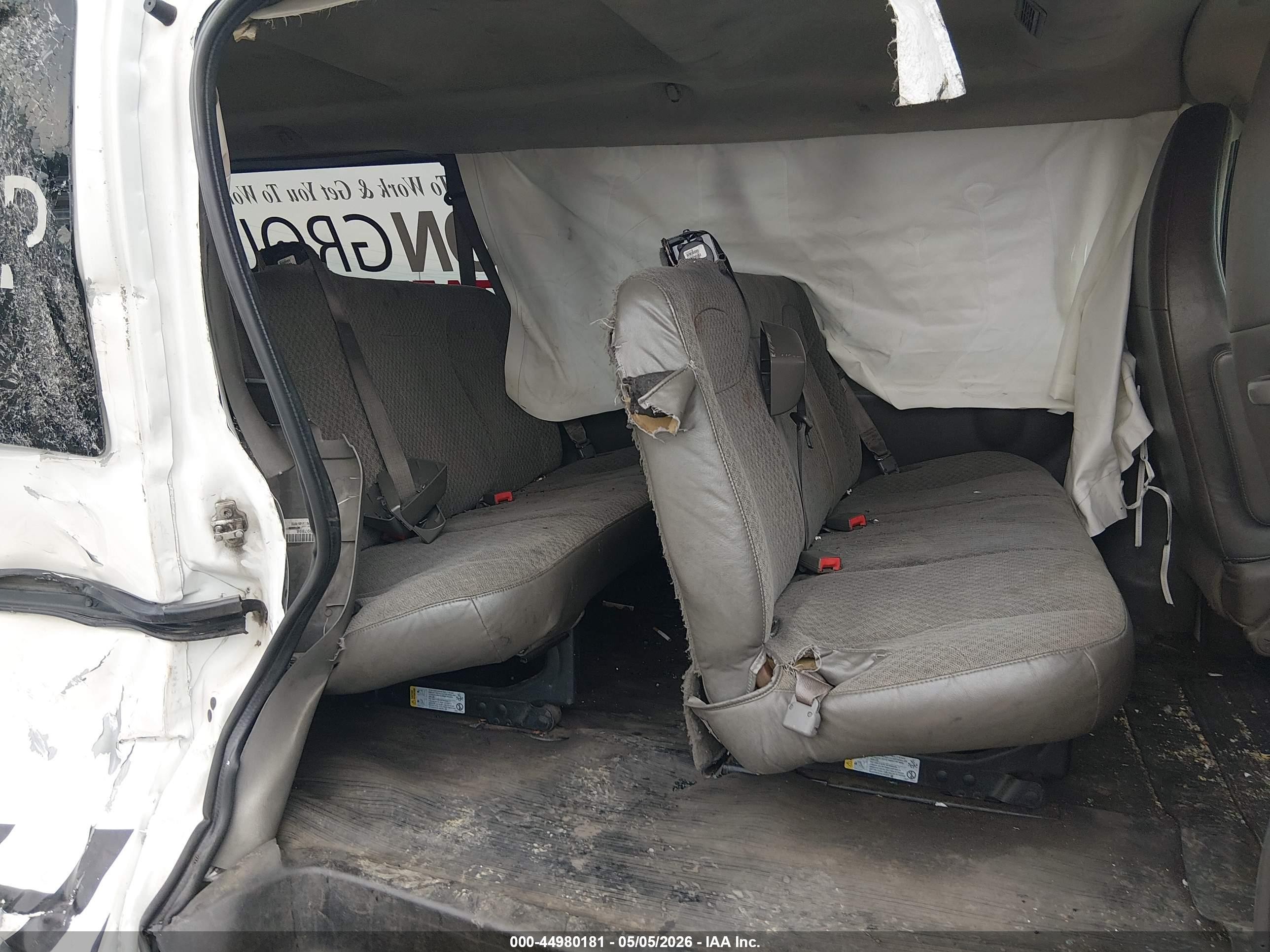 2014 Chevrolet Express 3500 Lt White vin: 1GAZG1FA5E1103451