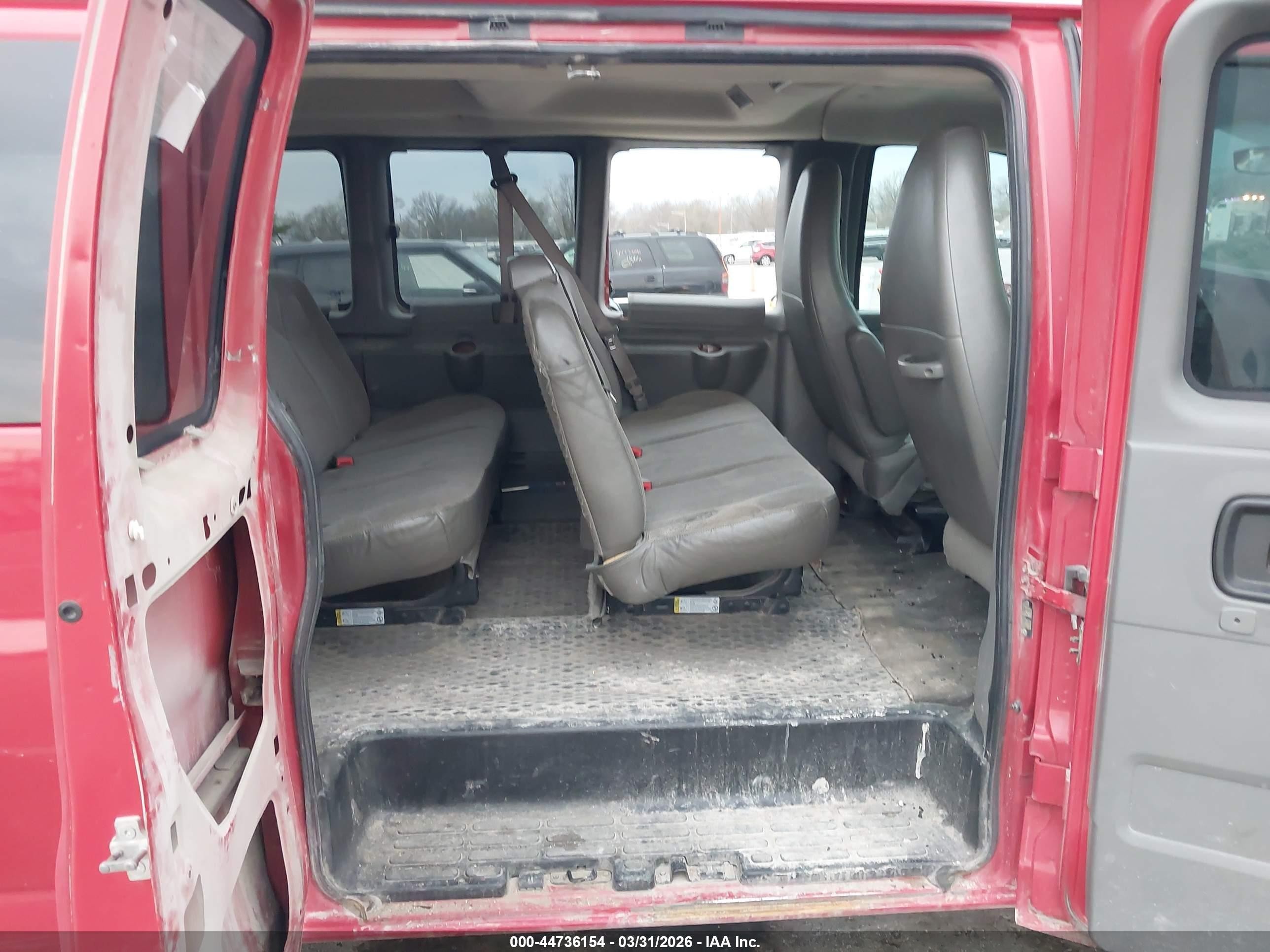 2013 Chevrolet Express 3500 Lt Красный vin: 1GAZG1FA7D1173970