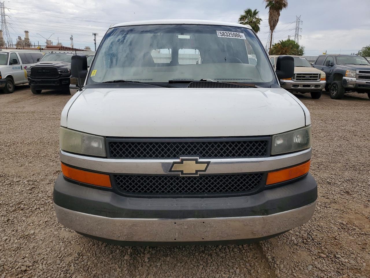 2014 Chevrolet Express G3500 Lt Белый vin: 1GAZG1FA8E1104755