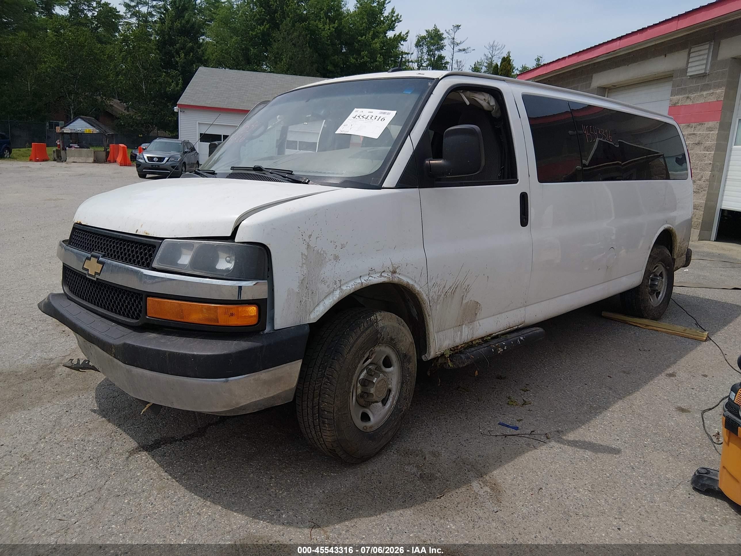 2015 Chevrolet Express 3500 Lt White vin: 1GAZG1FF6F1276196