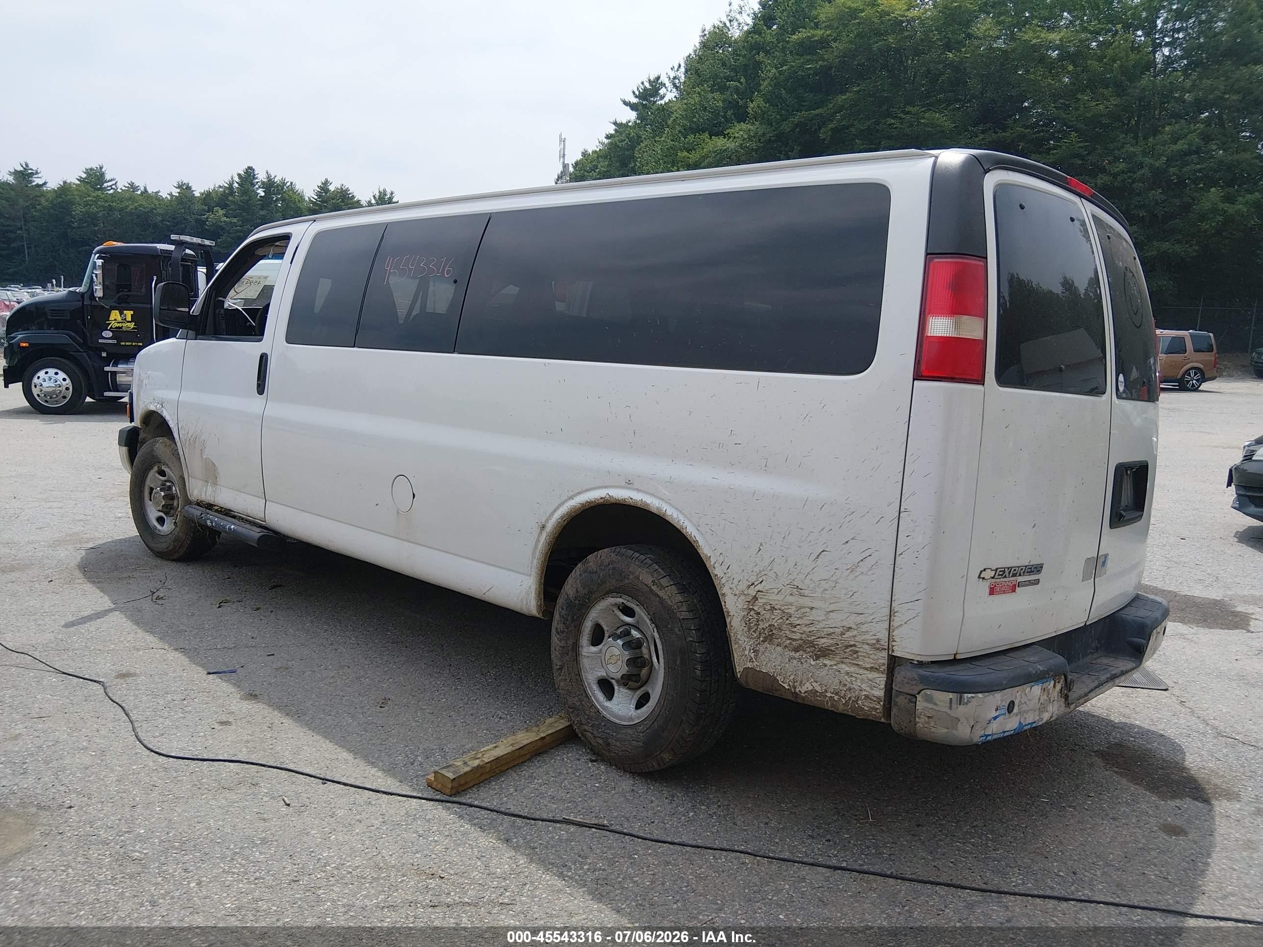 2015 Chevrolet Express 3500 Lt White vin: 1GAZG1FF6F1276196